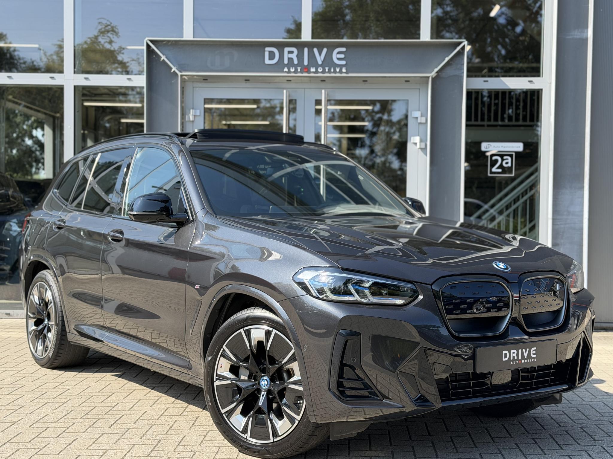 Foto van BMW Ix3