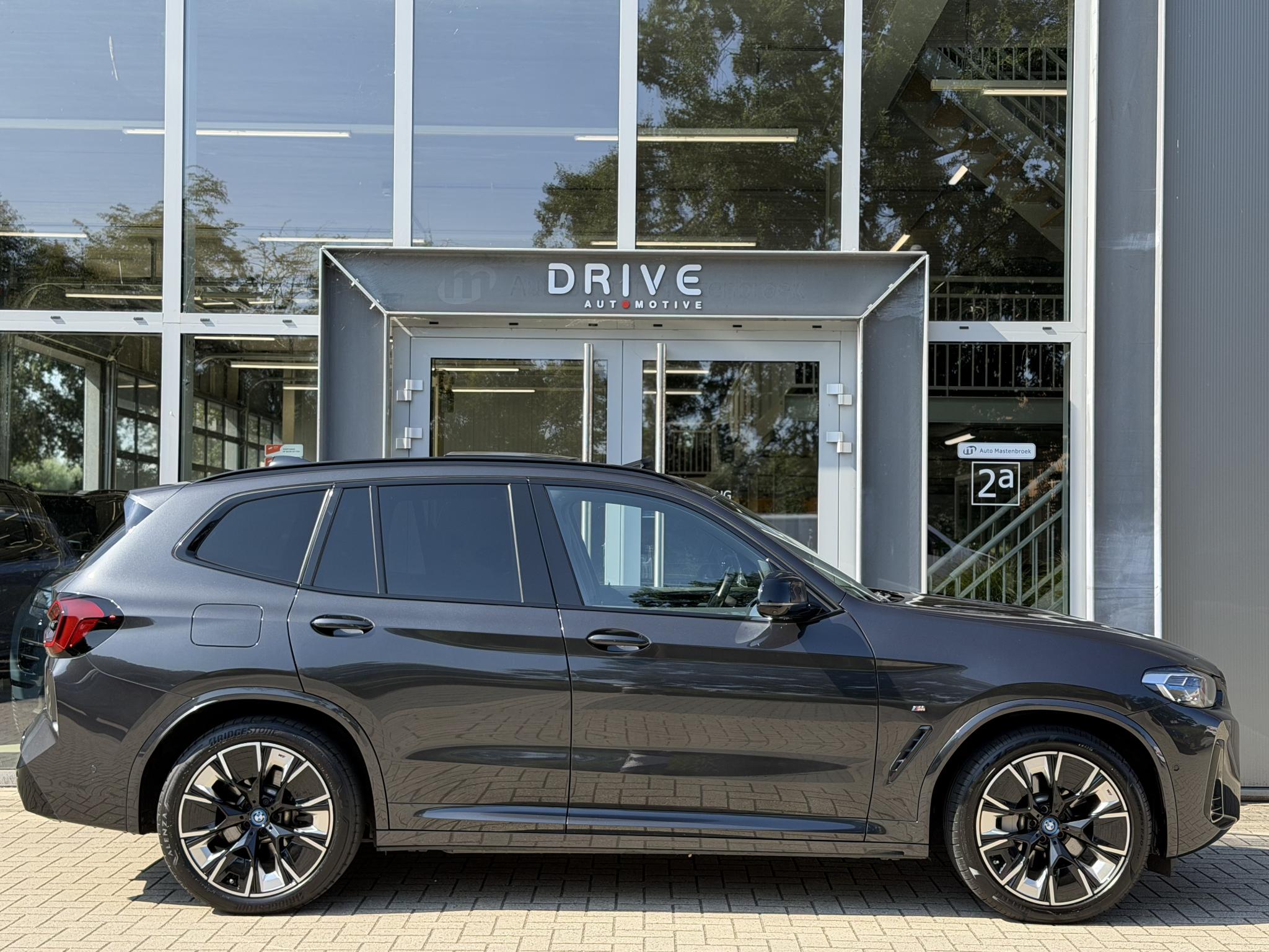 Foto van BMW Ix3