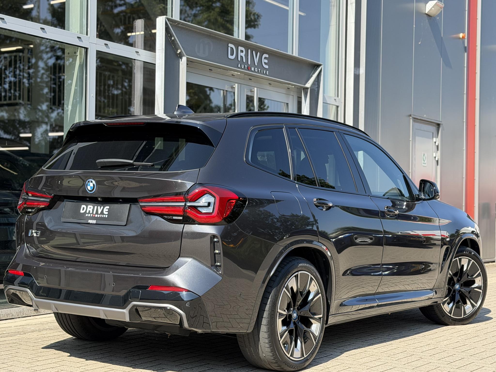 Foto van BMW Ix3