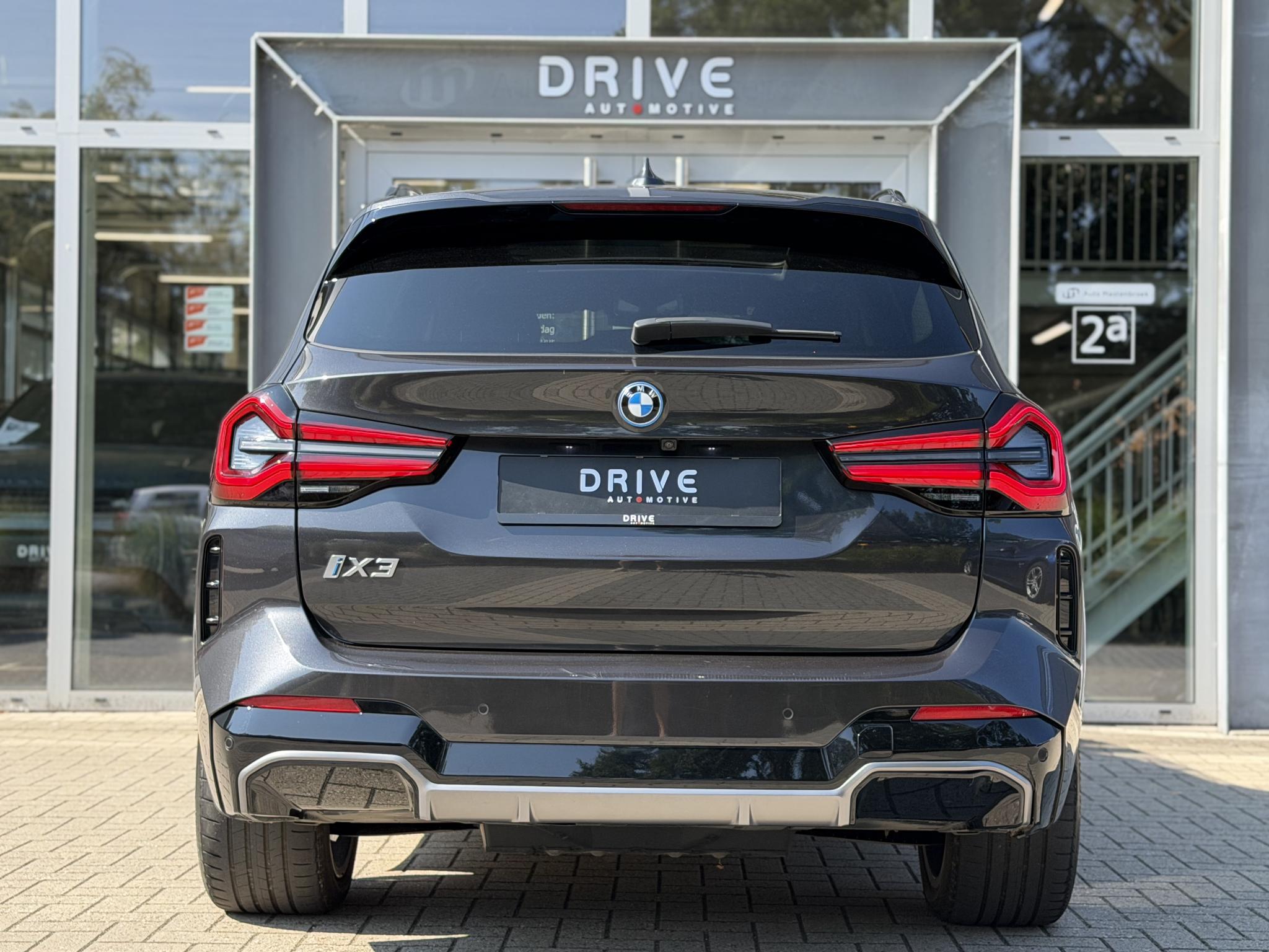 Foto van BMW Ix3