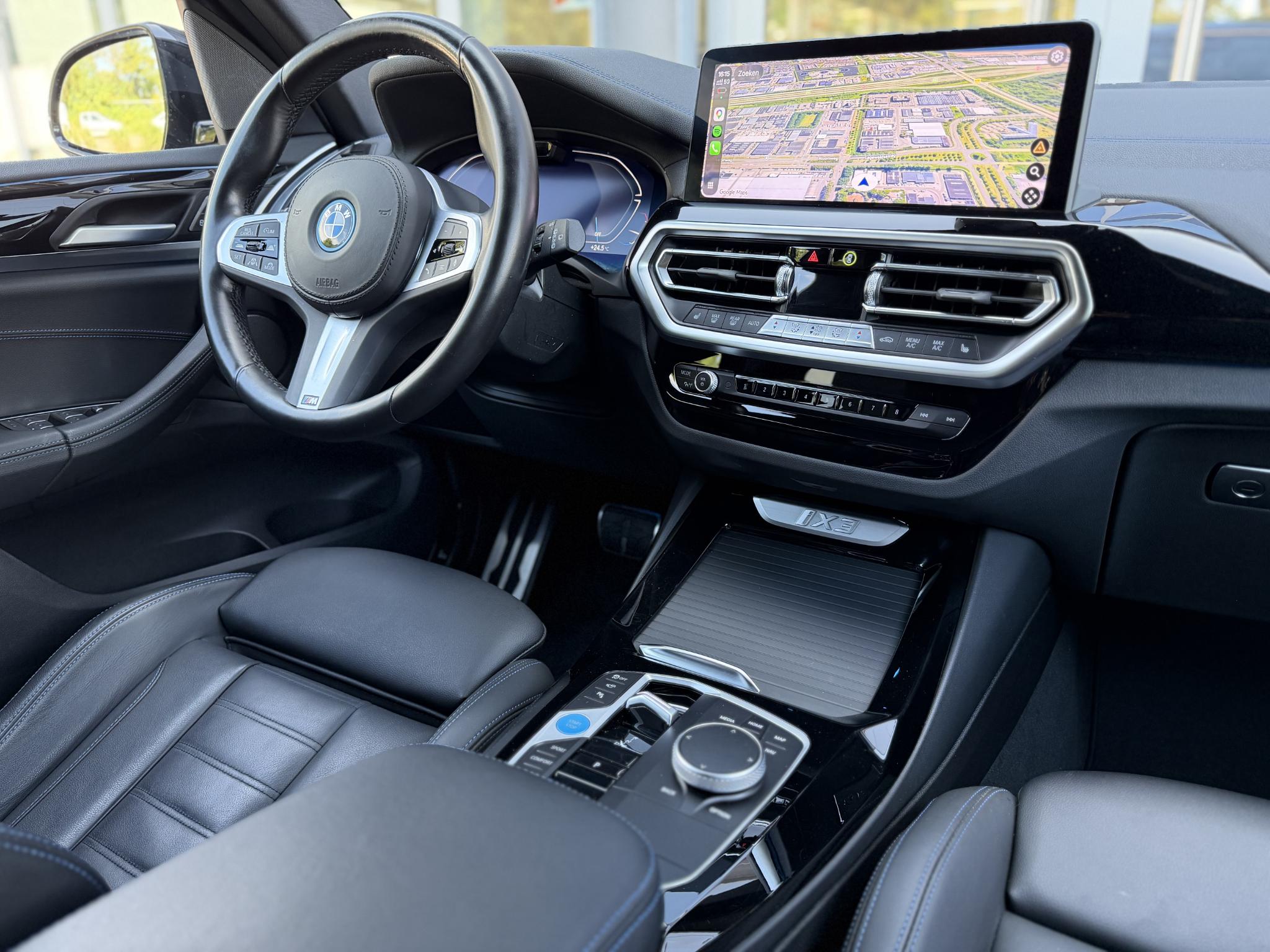 Foto van BMW Ix3