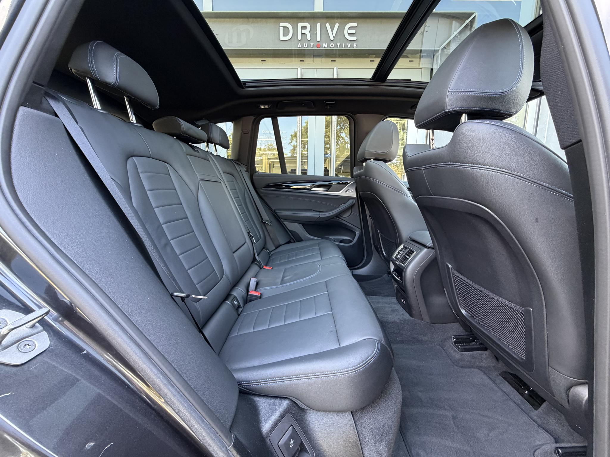 Foto van BMW Ix3