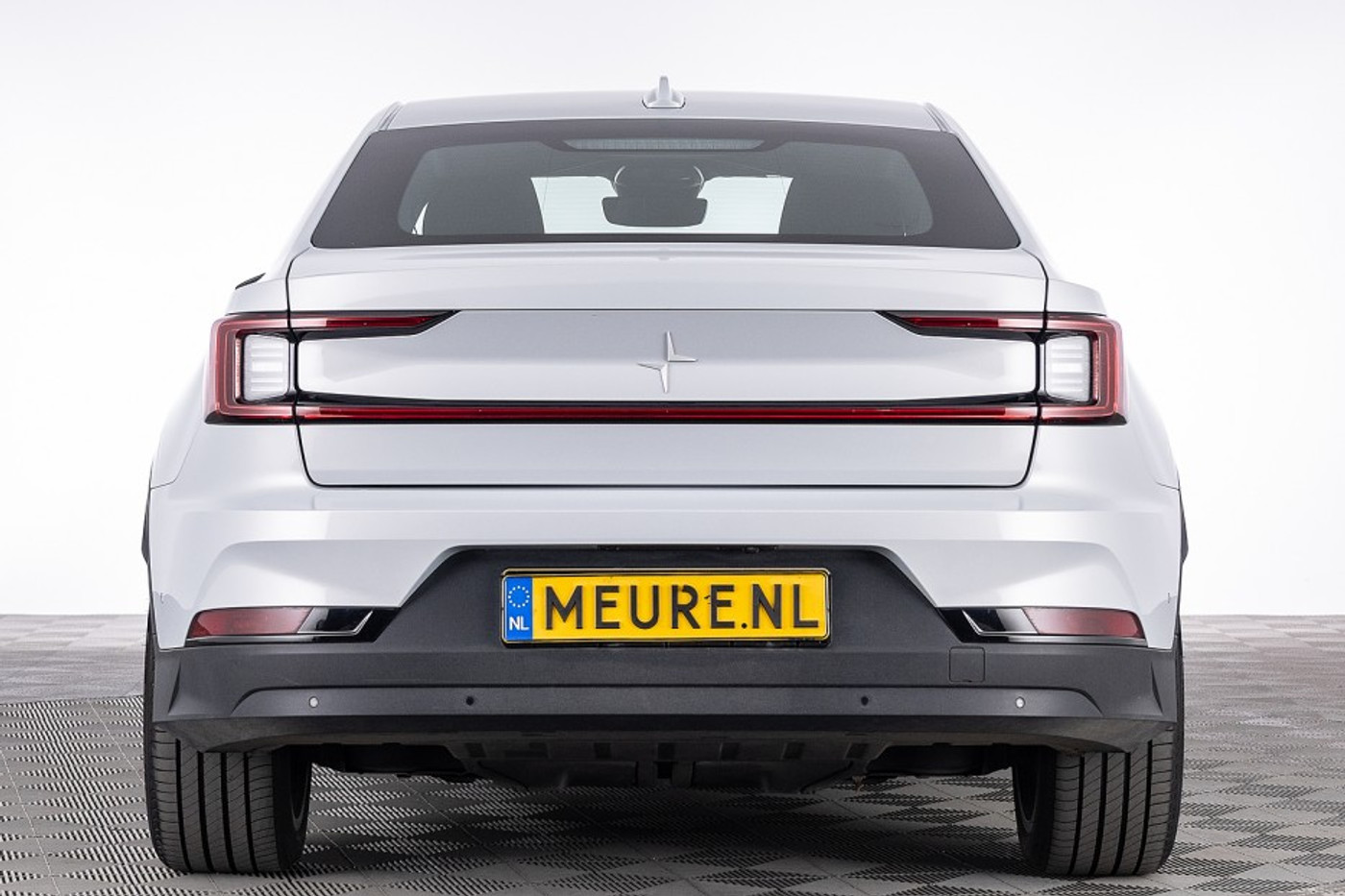 Foto van Polestar 2