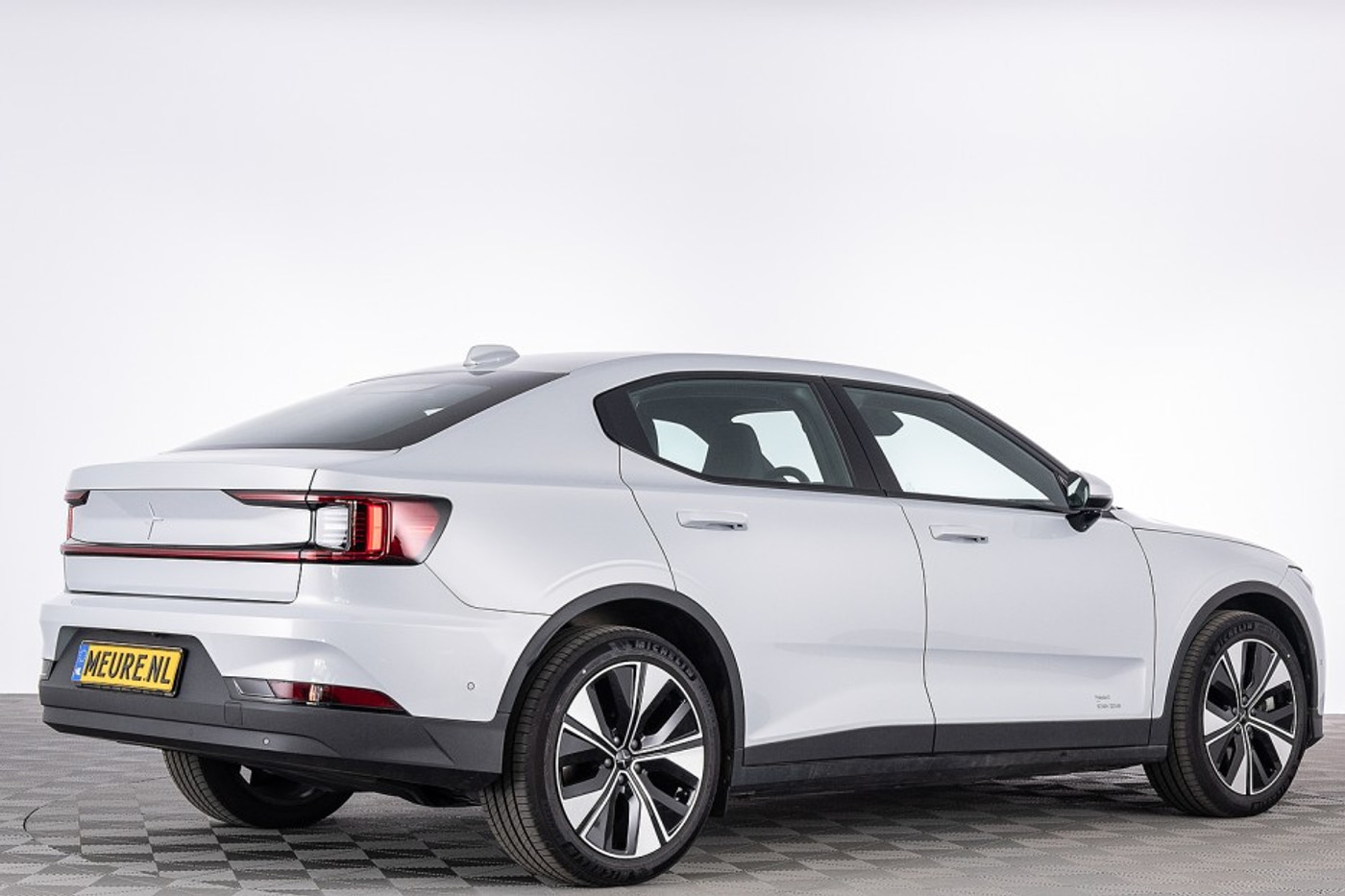 Foto van Polestar 2