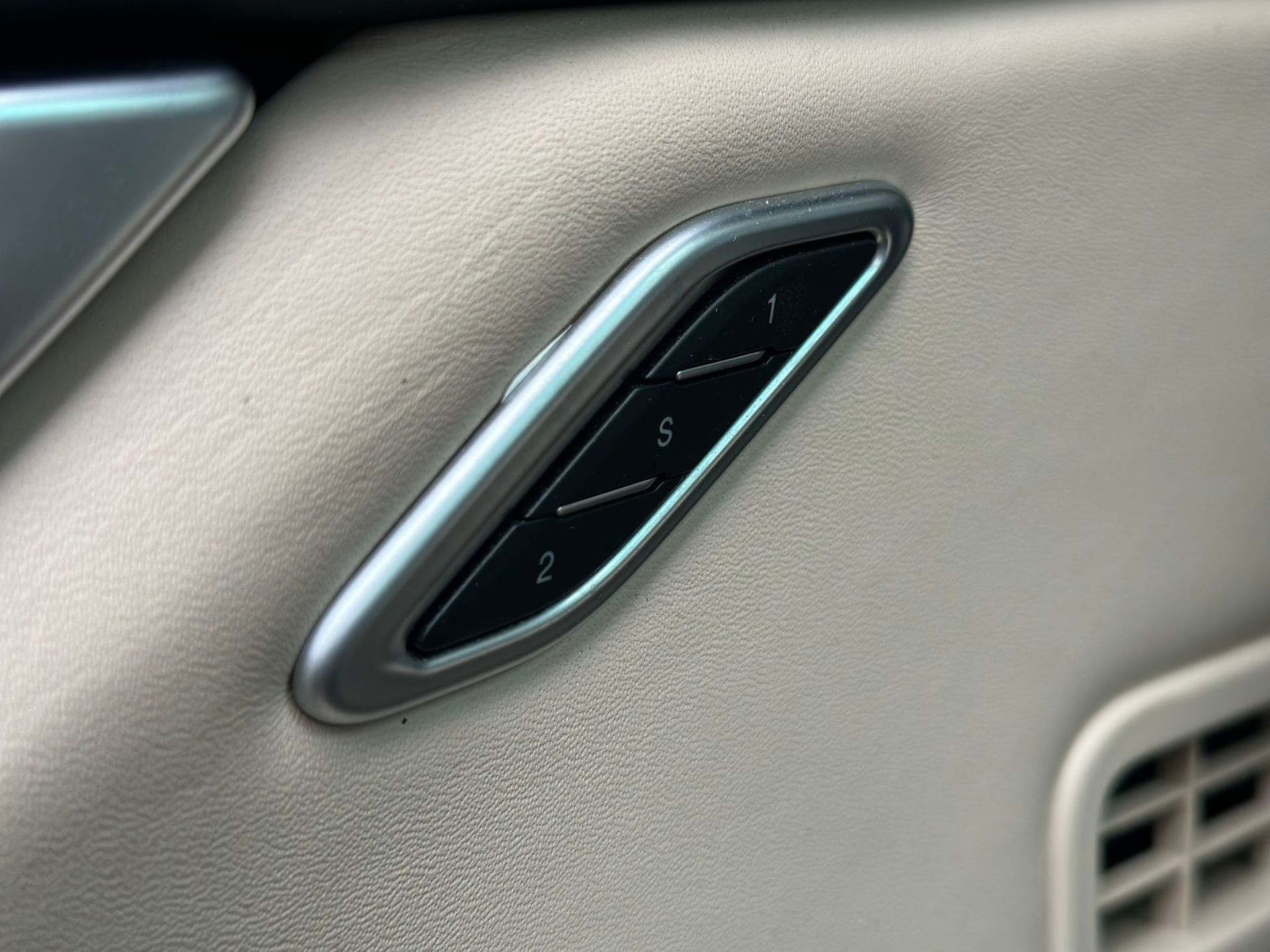 Foto van Maserati Ghibli Diesel