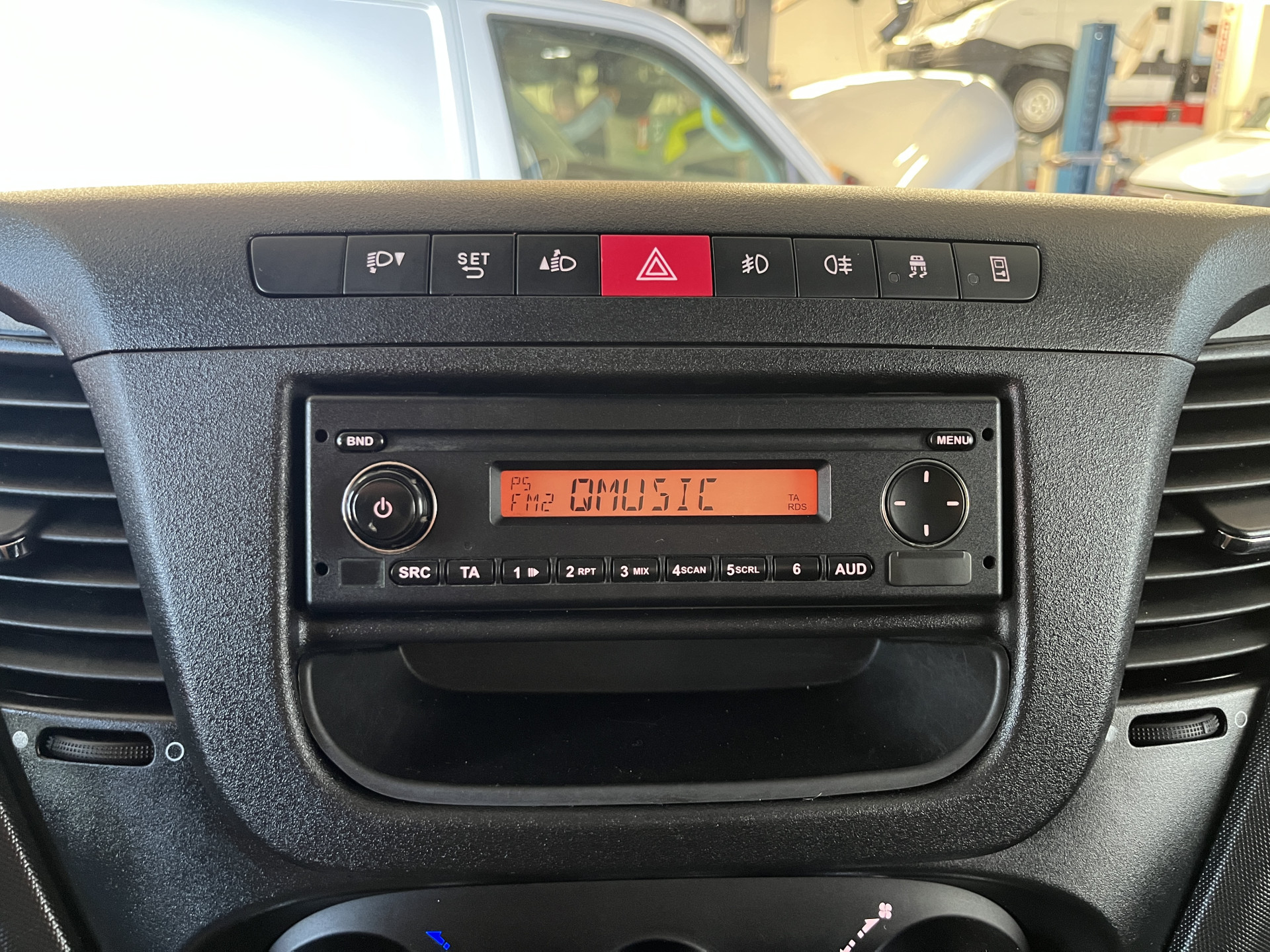 Foto van Iveco 50c17