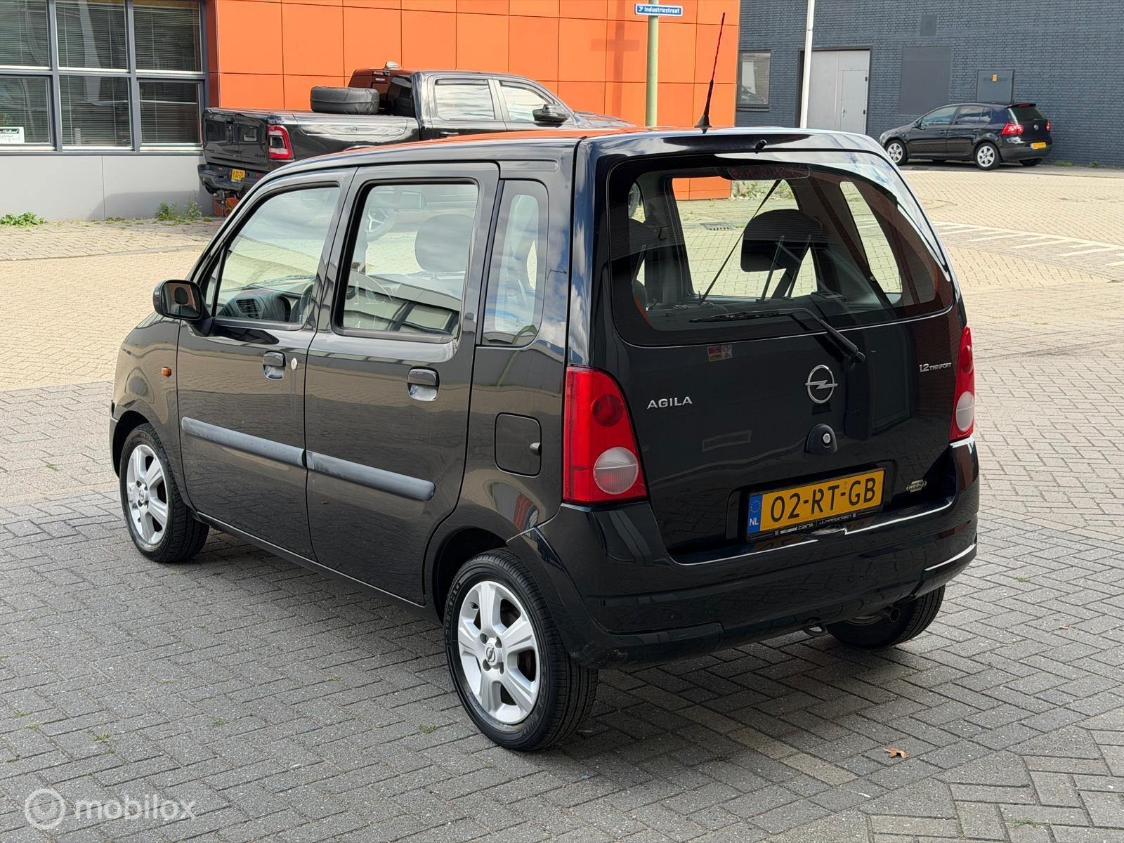 Foto van Opel Agila