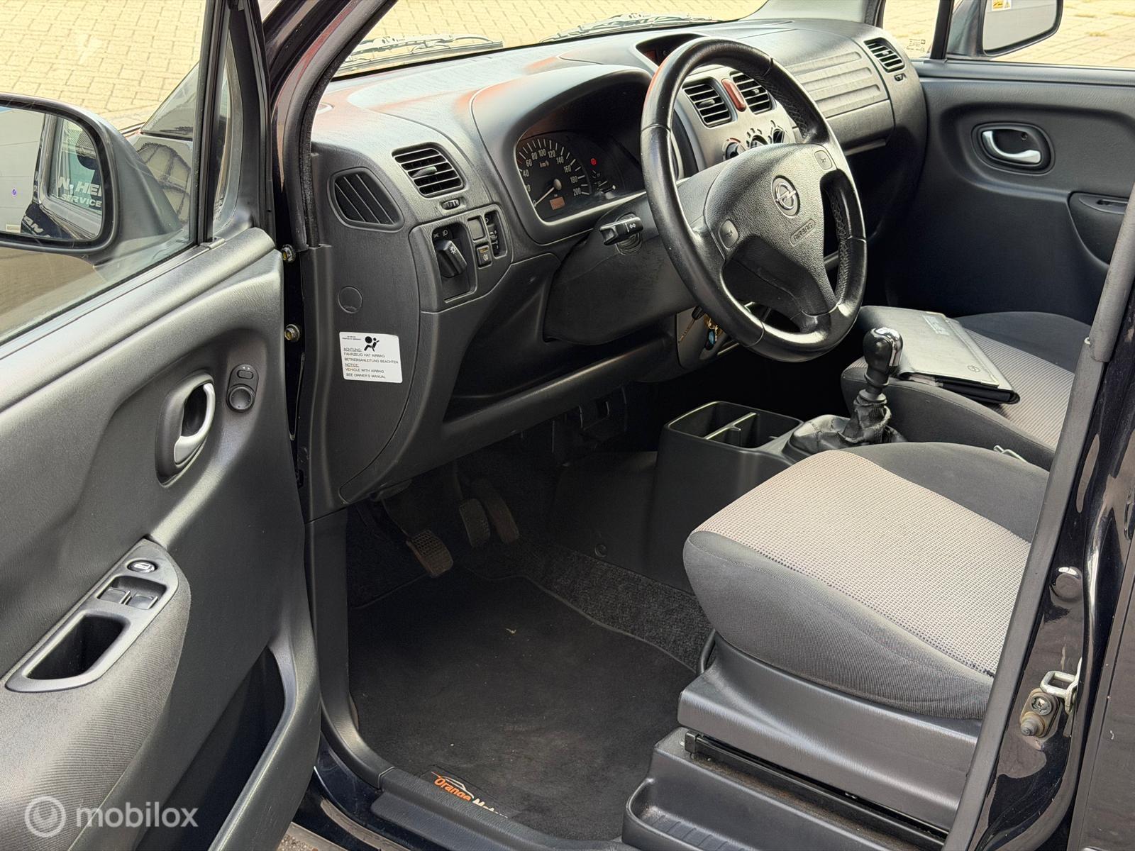 Foto van Opel Agila