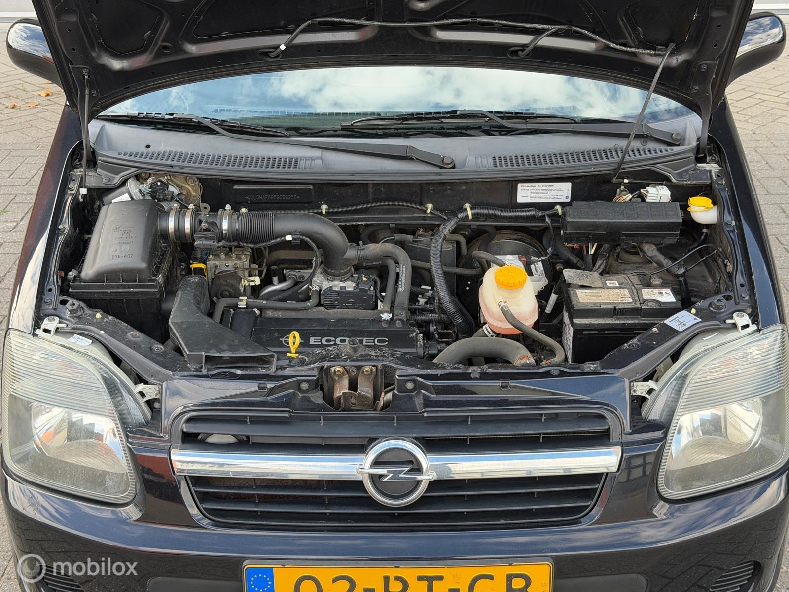 Foto van Opel Agila
