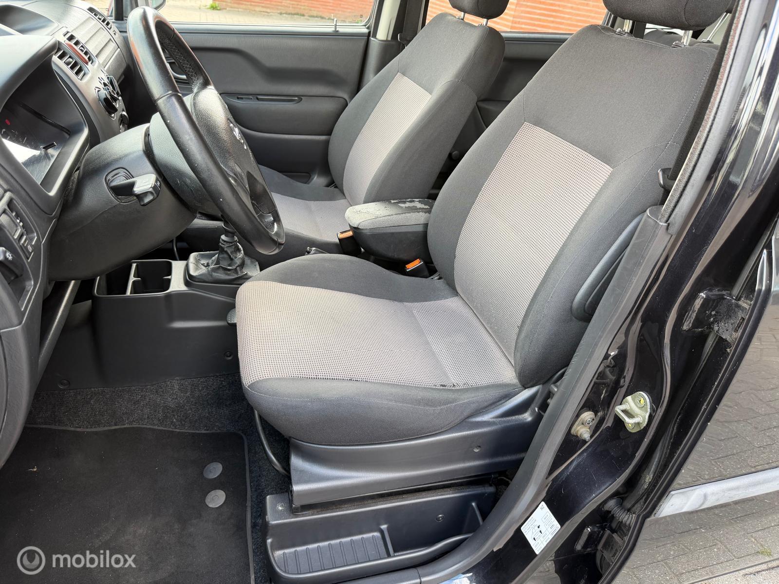 Foto van Opel Agila