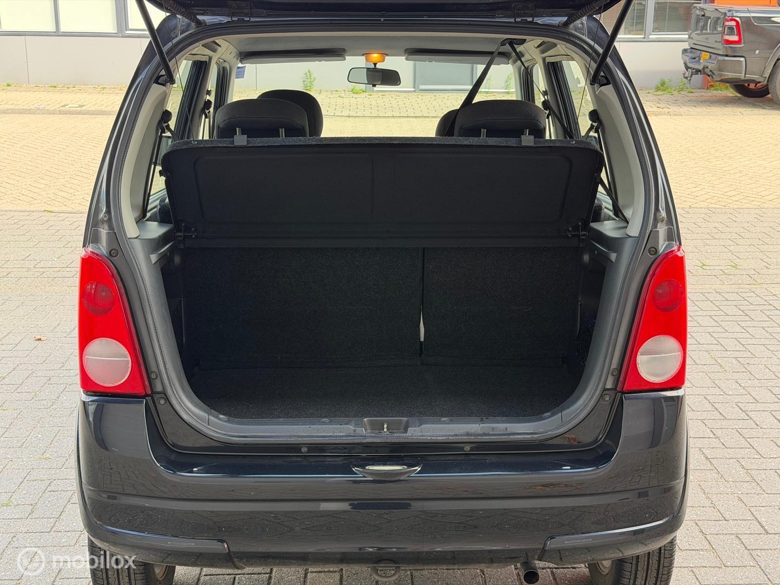 Foto van Opel Agila