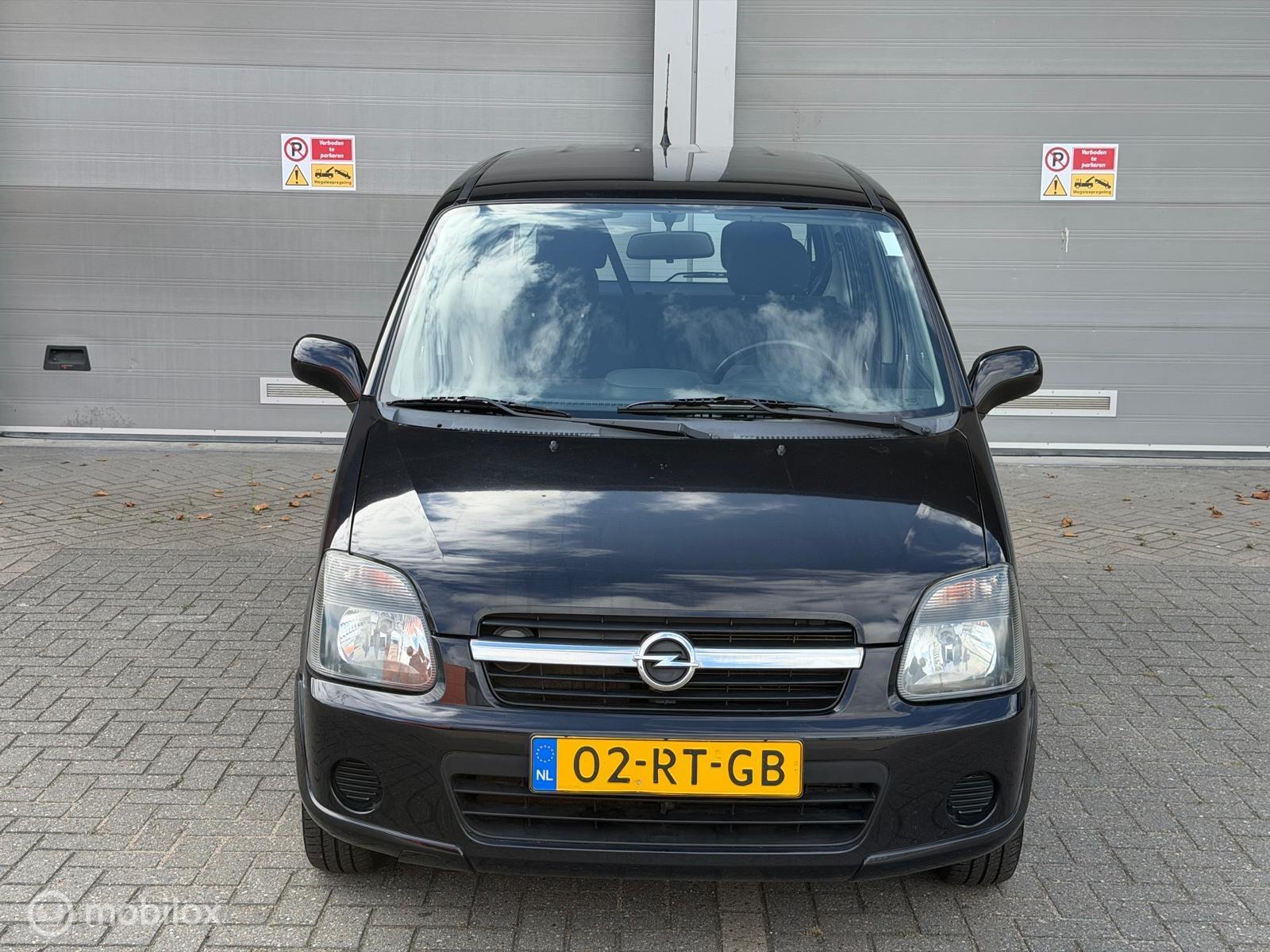 Foto van Opel Agila