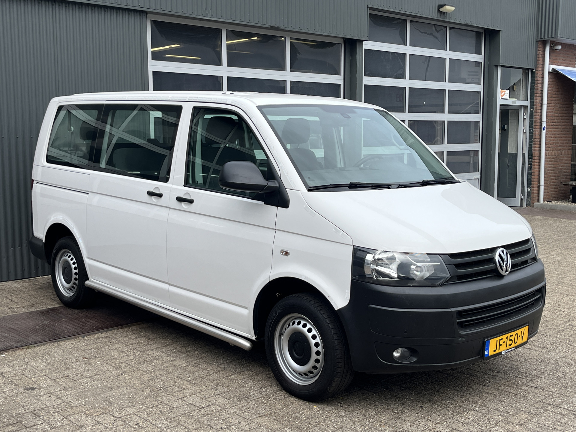 Volkswagen Kombi Kombi 2.0 TDI L1H1 2016 - voorkant