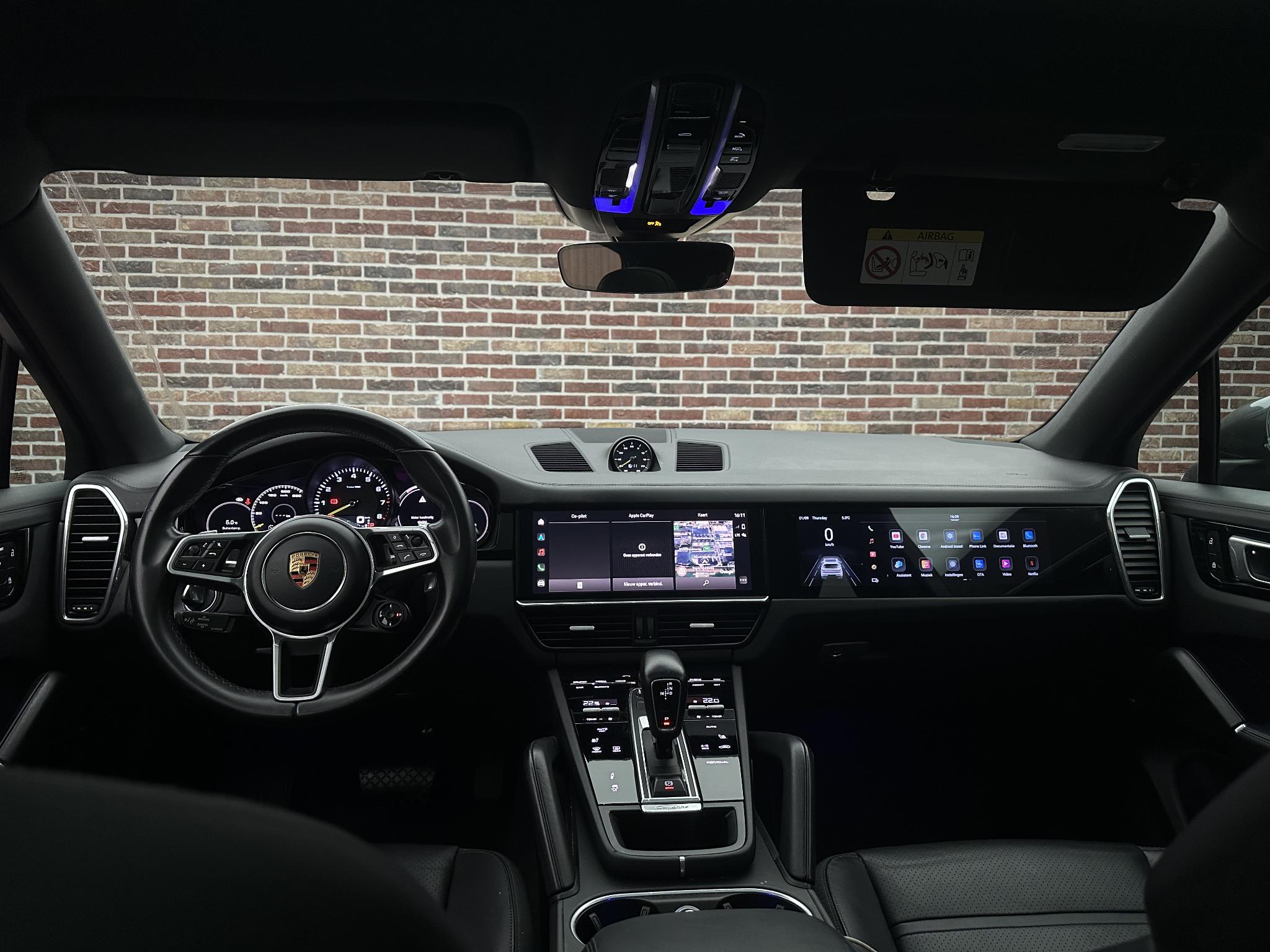 Foto van Porsche Cayenne E-hybrid