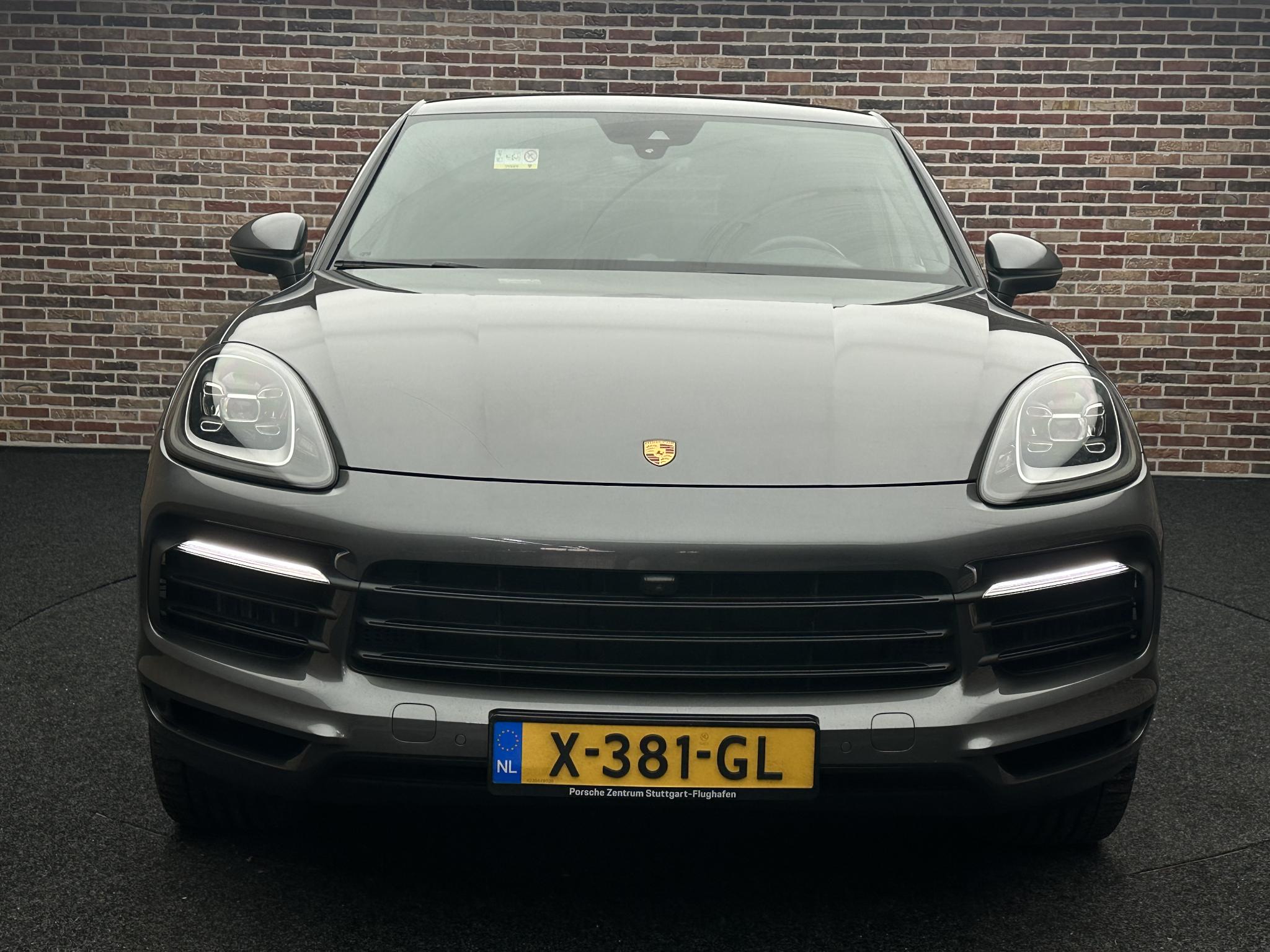 Foto van Porsche Cayenne E-hybrid