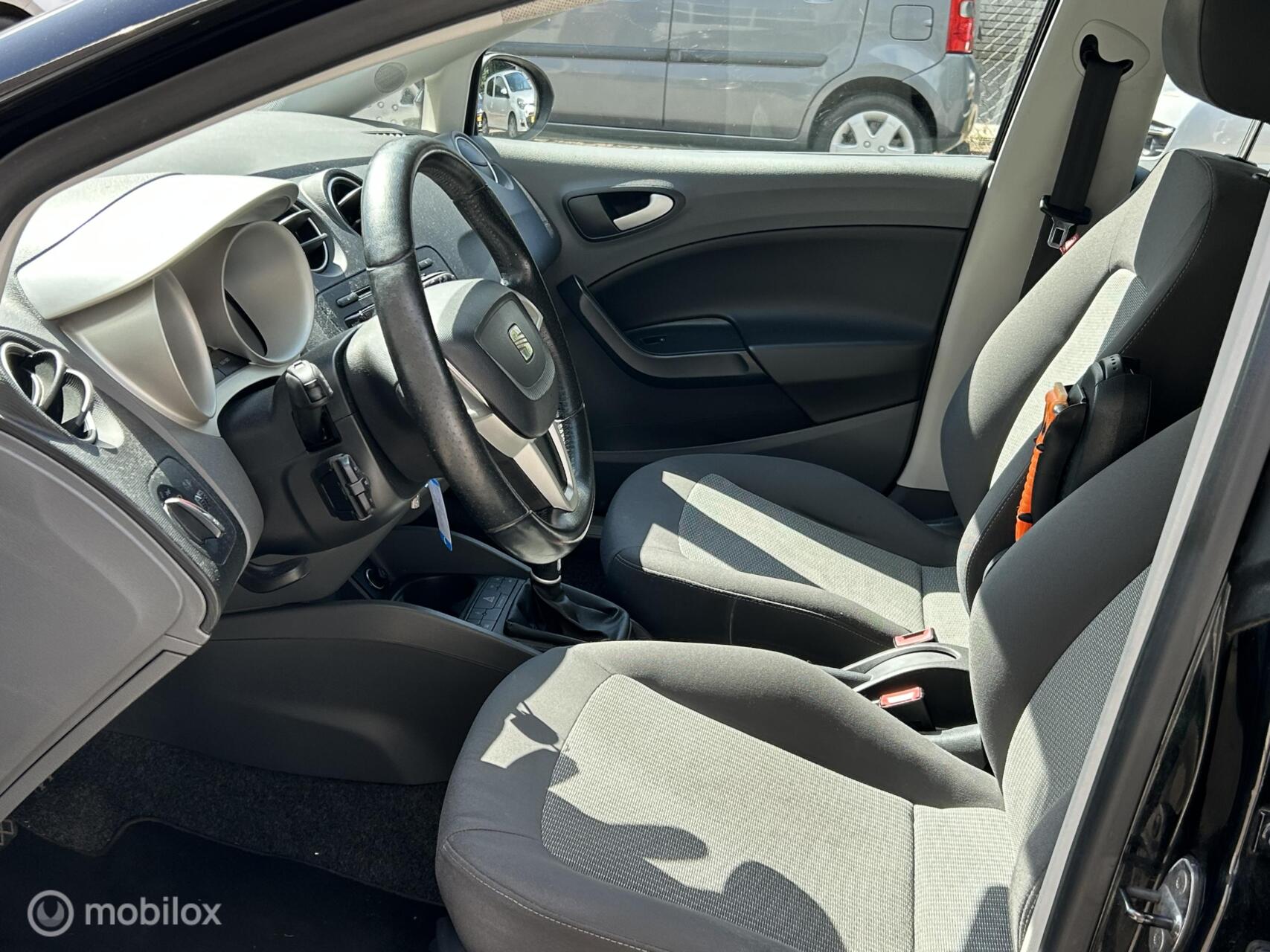 Foto van Seat Ibiza ST