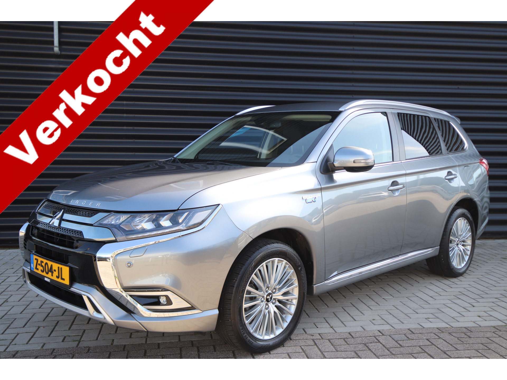 Mitsubishi Mitsubishi Outlander 2.4 PHEV Intense 2019 - voorkant