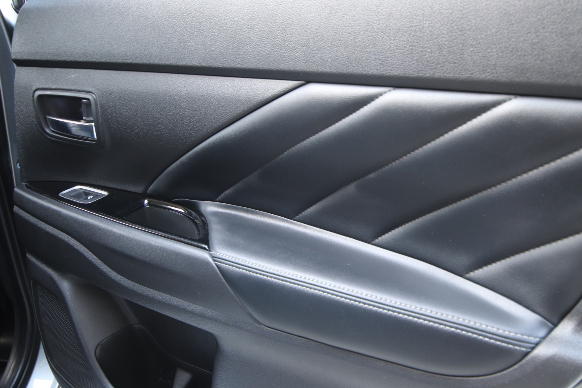 Foto van Mitsubishi Mitsubishi Outlander