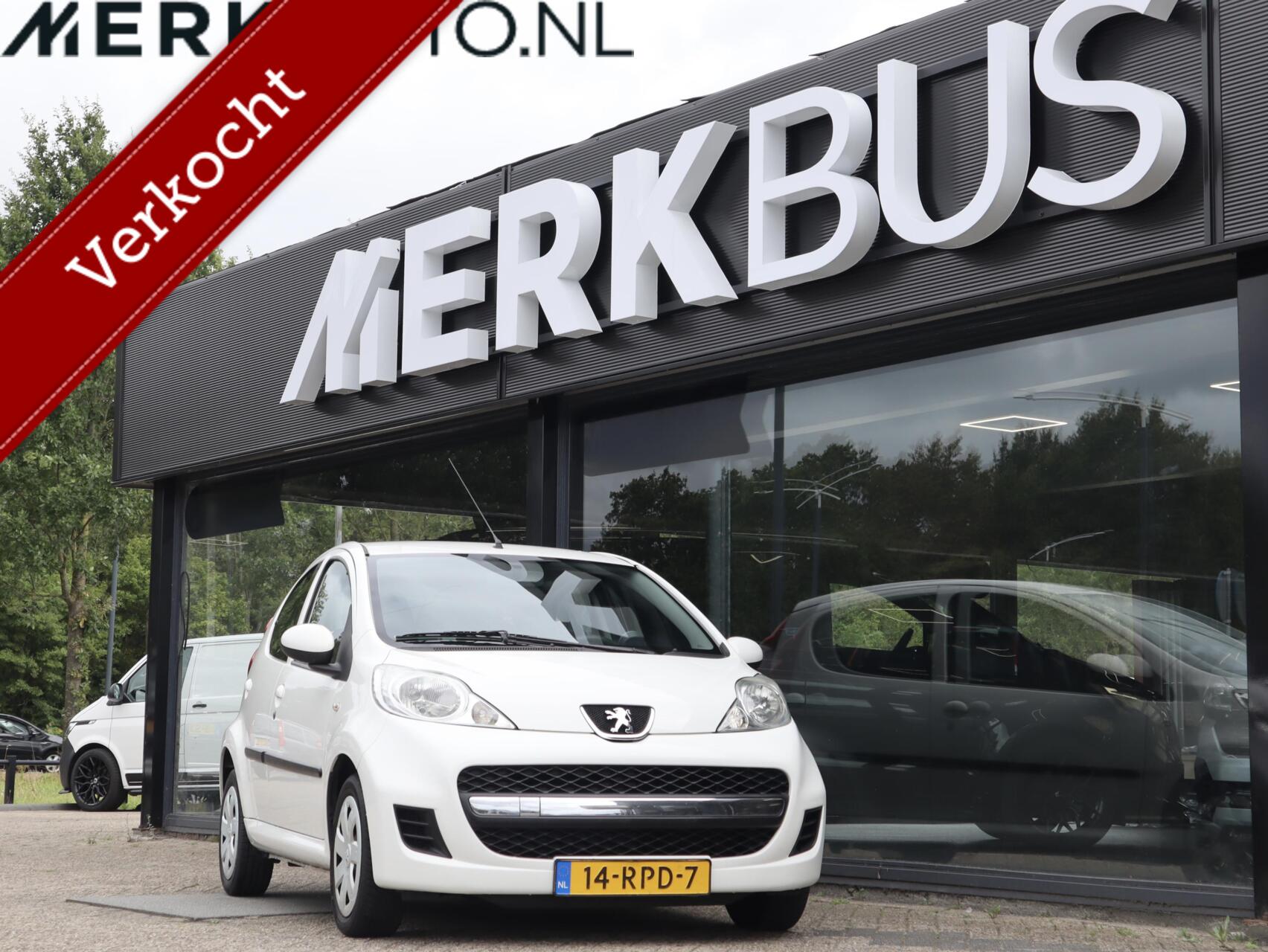 Peugeot Peugeot 107 1.0-12V XS 2011 - voorkant