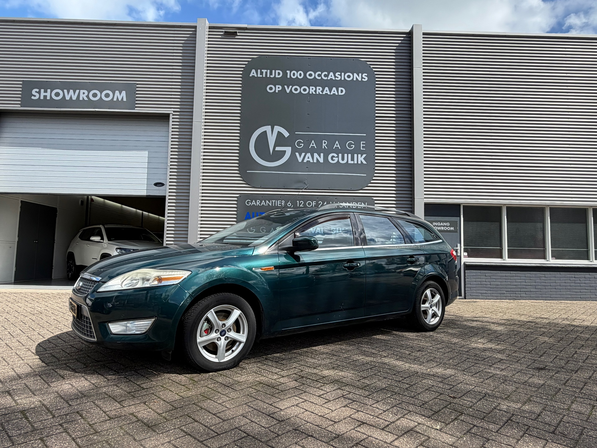 Ford Mondeo 2.0-16V 146PK Titanium Navi,Trekhaak,Clima,Cruise,LichtmetalenVelgen,APKtot.11.06.2027!!.Leder,InruilKoopje!! 2009 - voorkant
