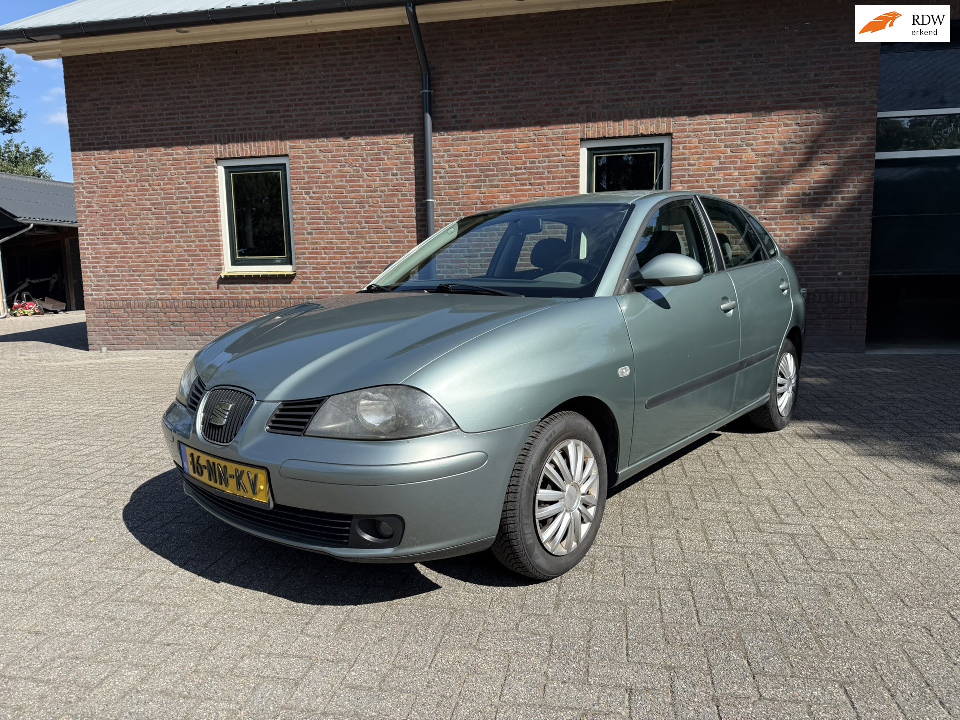 Seat Ibiza 1.4-16V Signo apk tot 08-2027 2004 - voorkant
