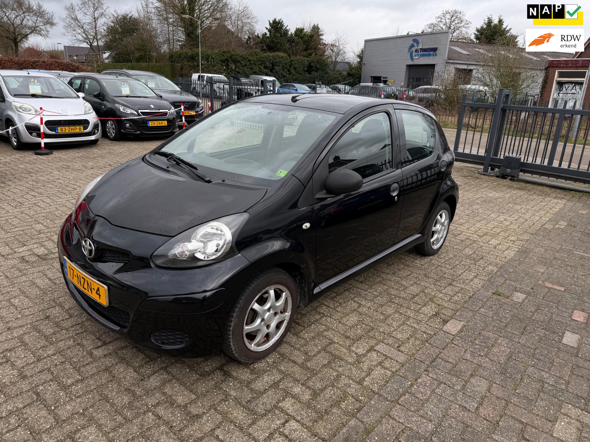 Toyota Toyota Aygo 1.0 | Airco | Onderhoudsboekje | NWE APK 2011 - voorkant