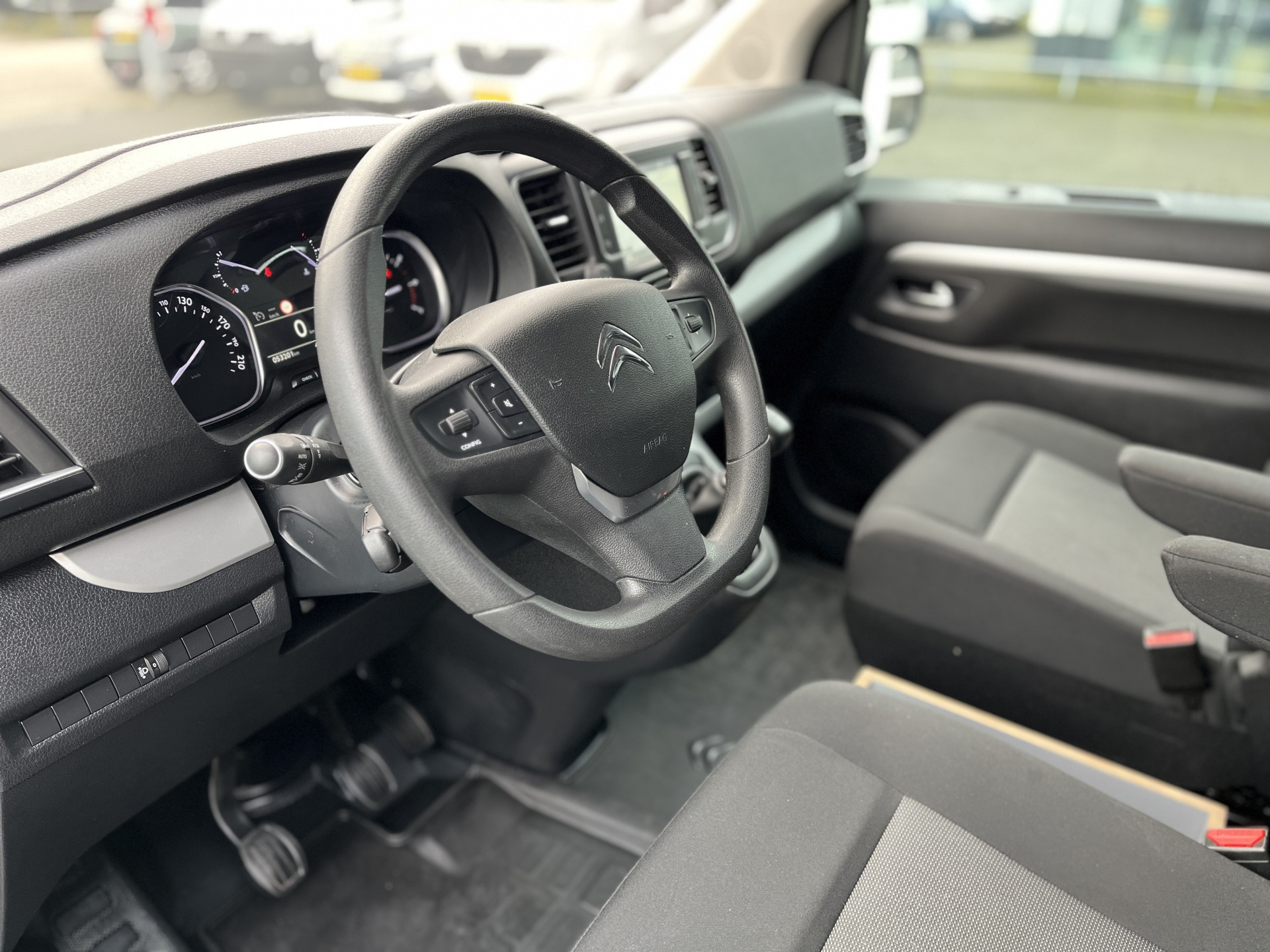 Foto van Citroen Jumpy Spacetourer