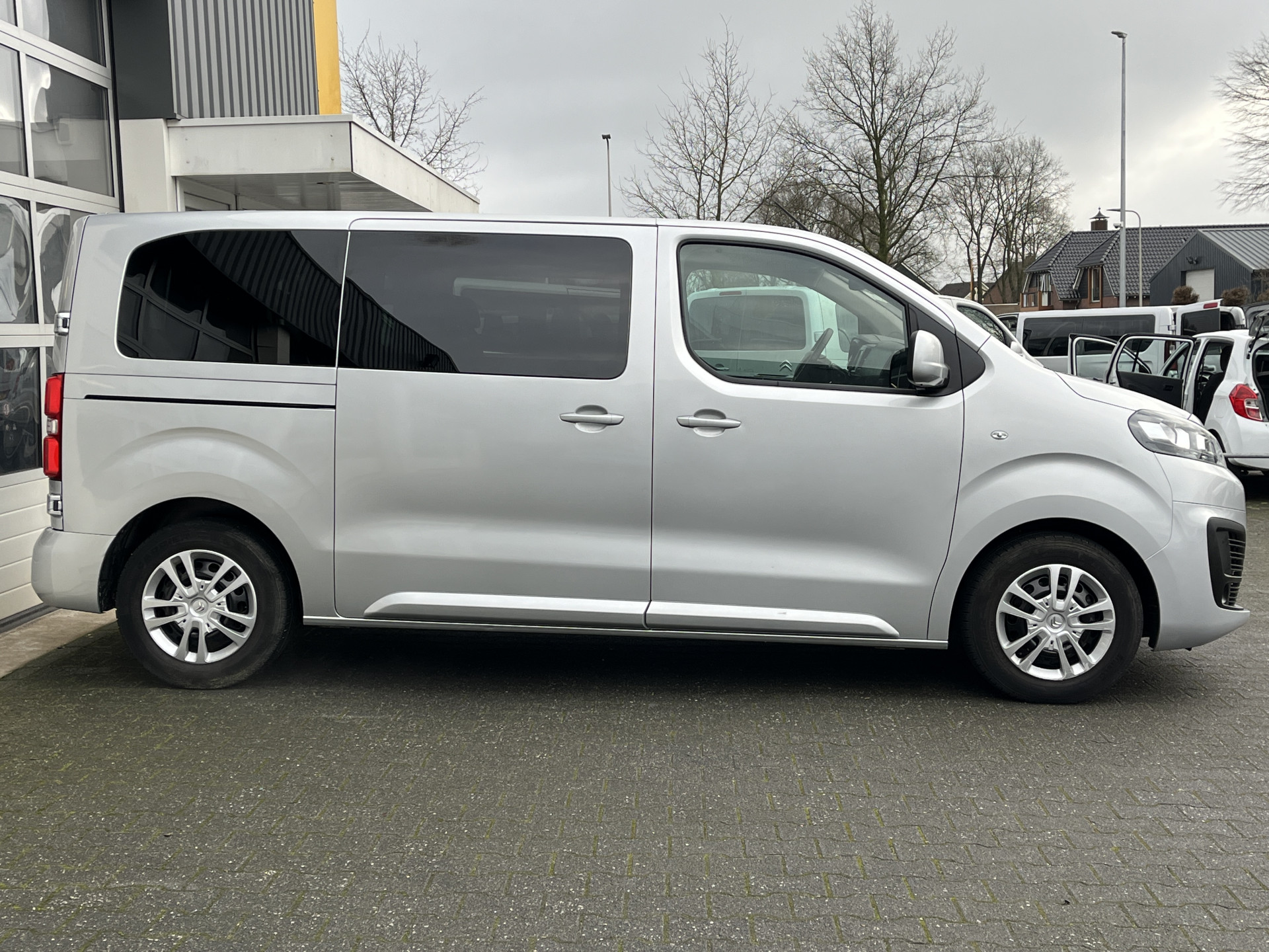 Foto van Citroen Jumpy Spacetourer