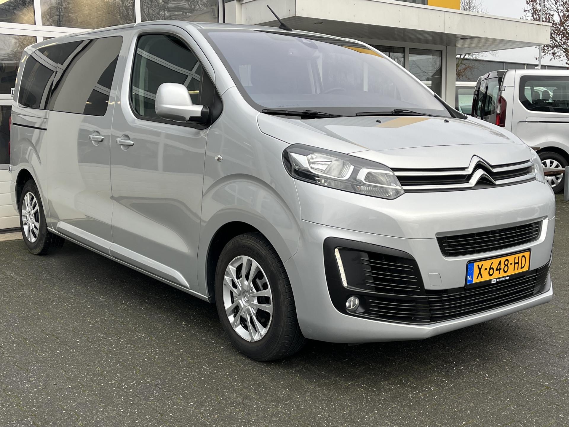 Citroen Jumpy Spacetourer 1.6 BlueHDi 115 M S&S Business 2016 - voorkant