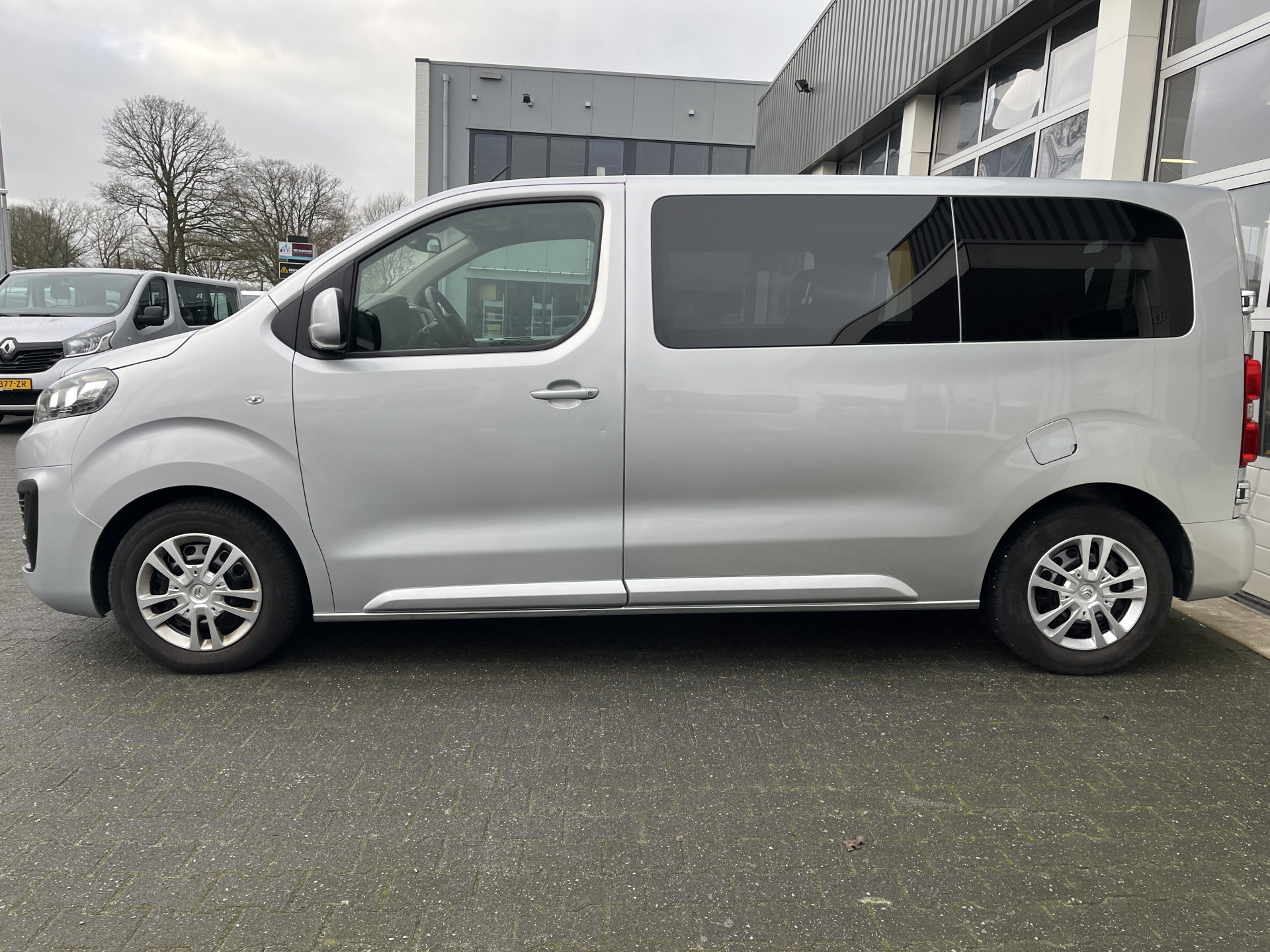 Foto van Citroen Jumpy Spacetourer