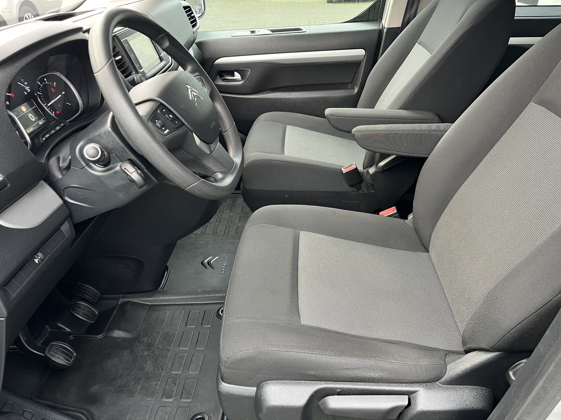 Foto van Citroen Jumpy Spacetourer