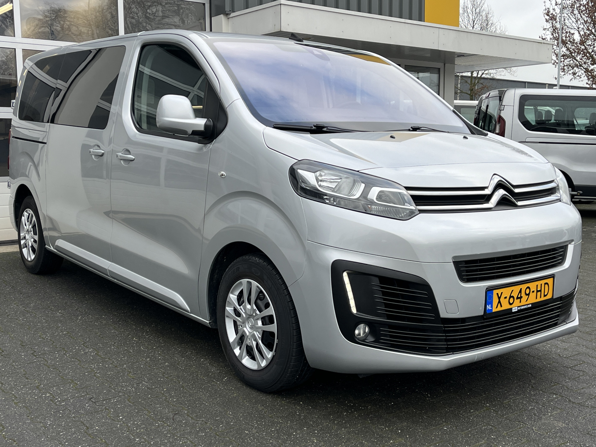 Citroen Spacetourer 1.6 BlueHDi 115 M S&S Business 2016 - voorkant