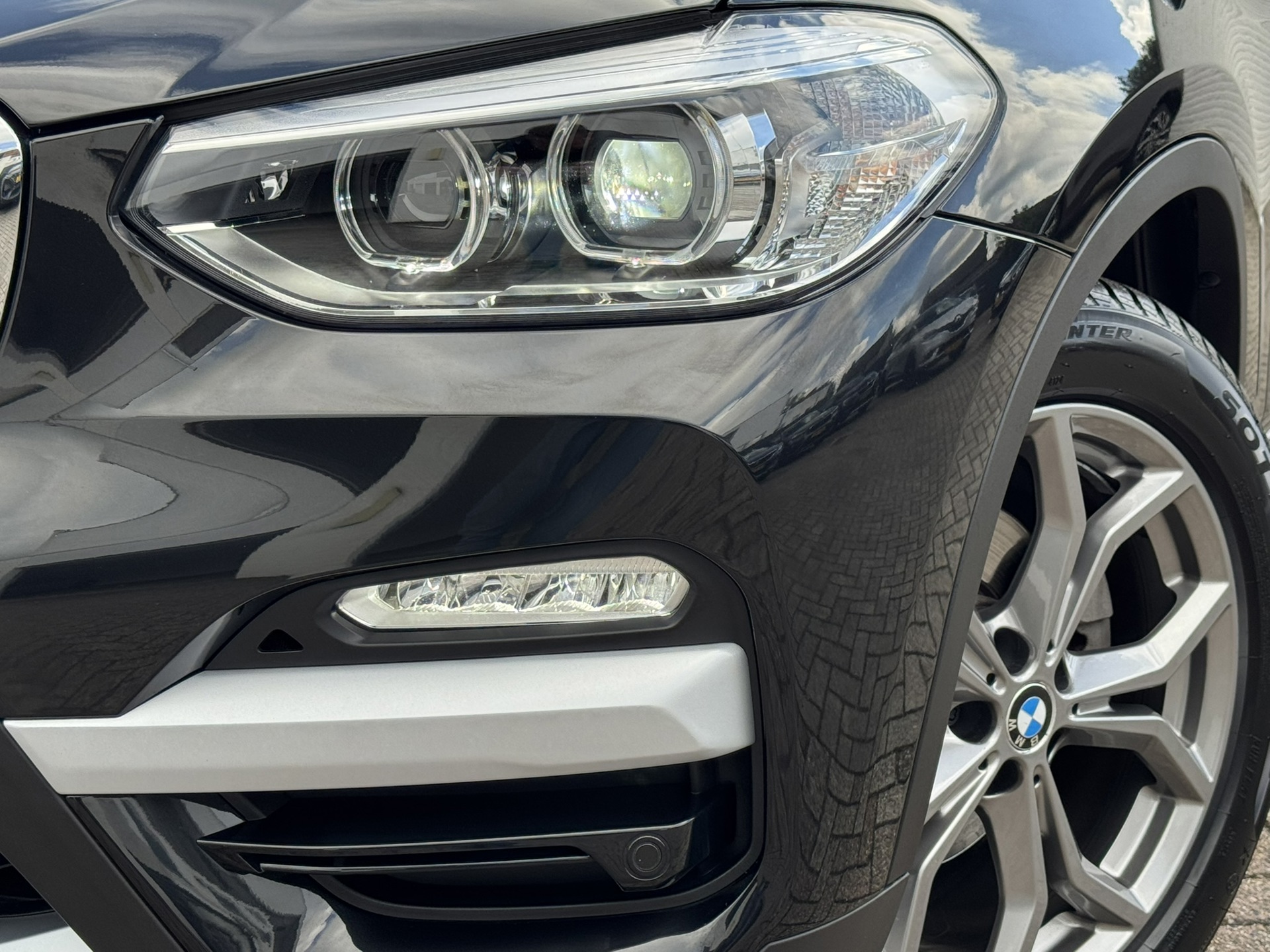 Foto van BMW X3 Xdrive20i