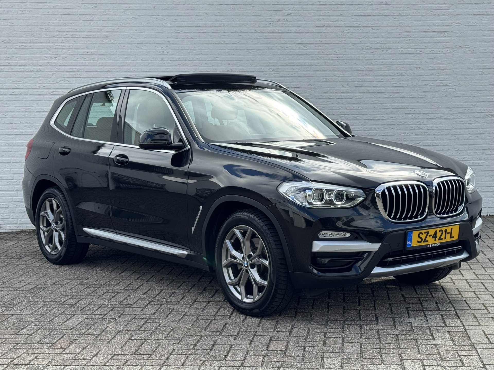 Foto van BMW X3 Xdrive20i