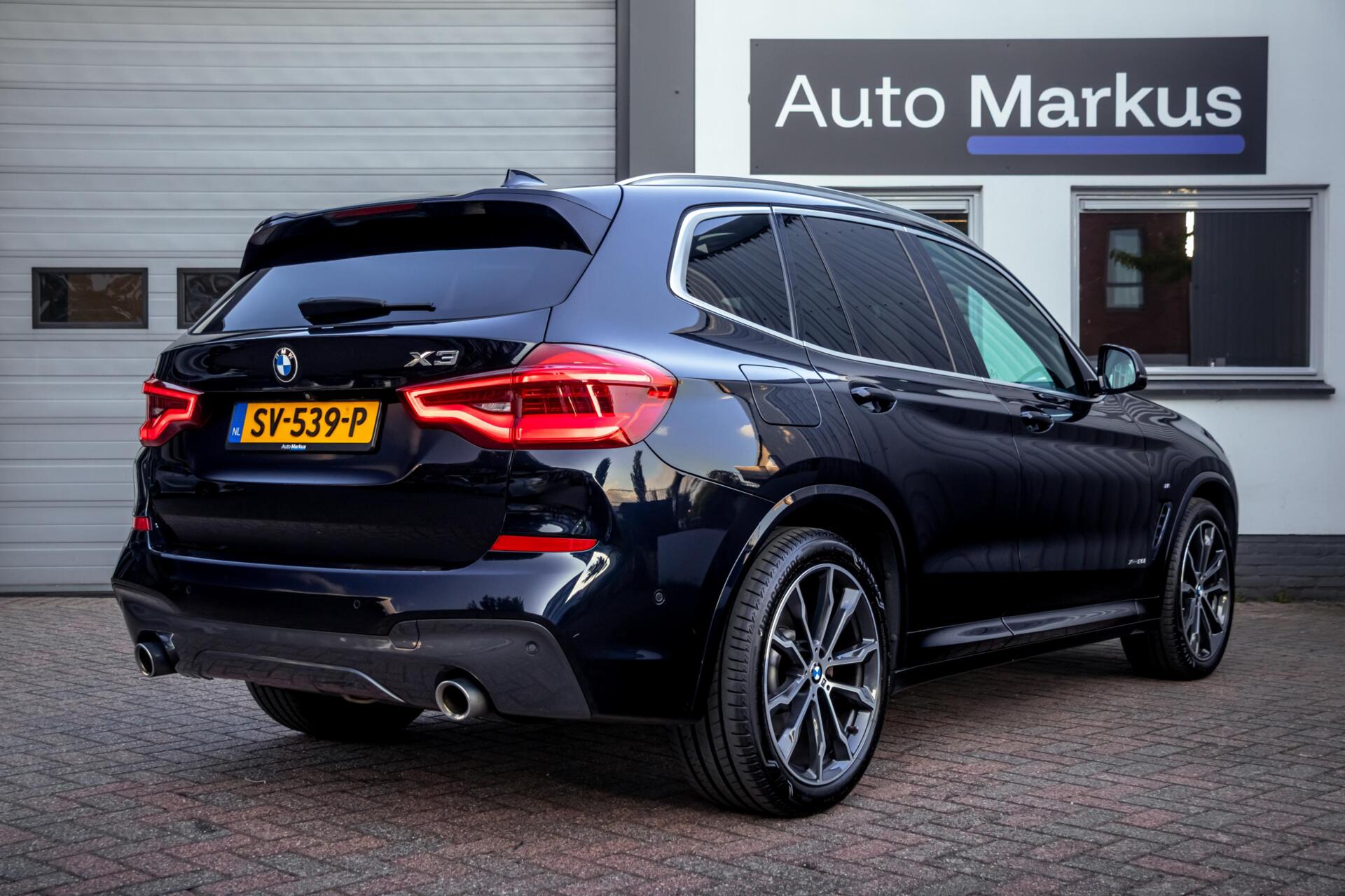 Foto van BMW X3 Xdrive20i