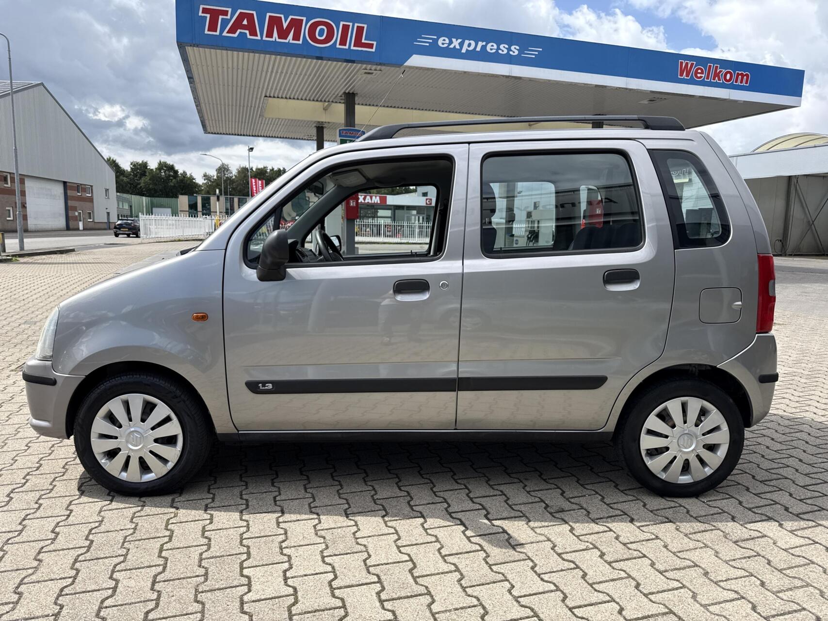 Foto van Suzuki Wagon R
