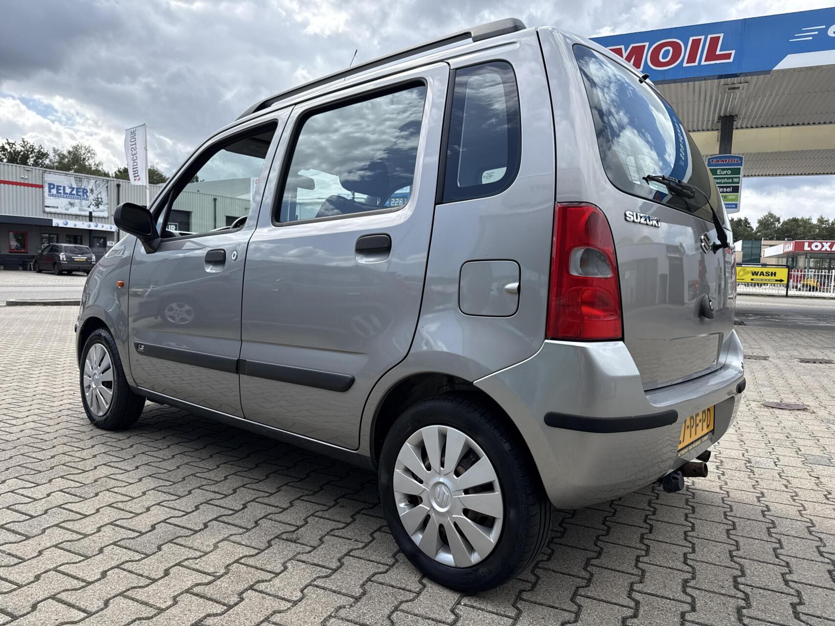 Foto van Suzuki Wagon R