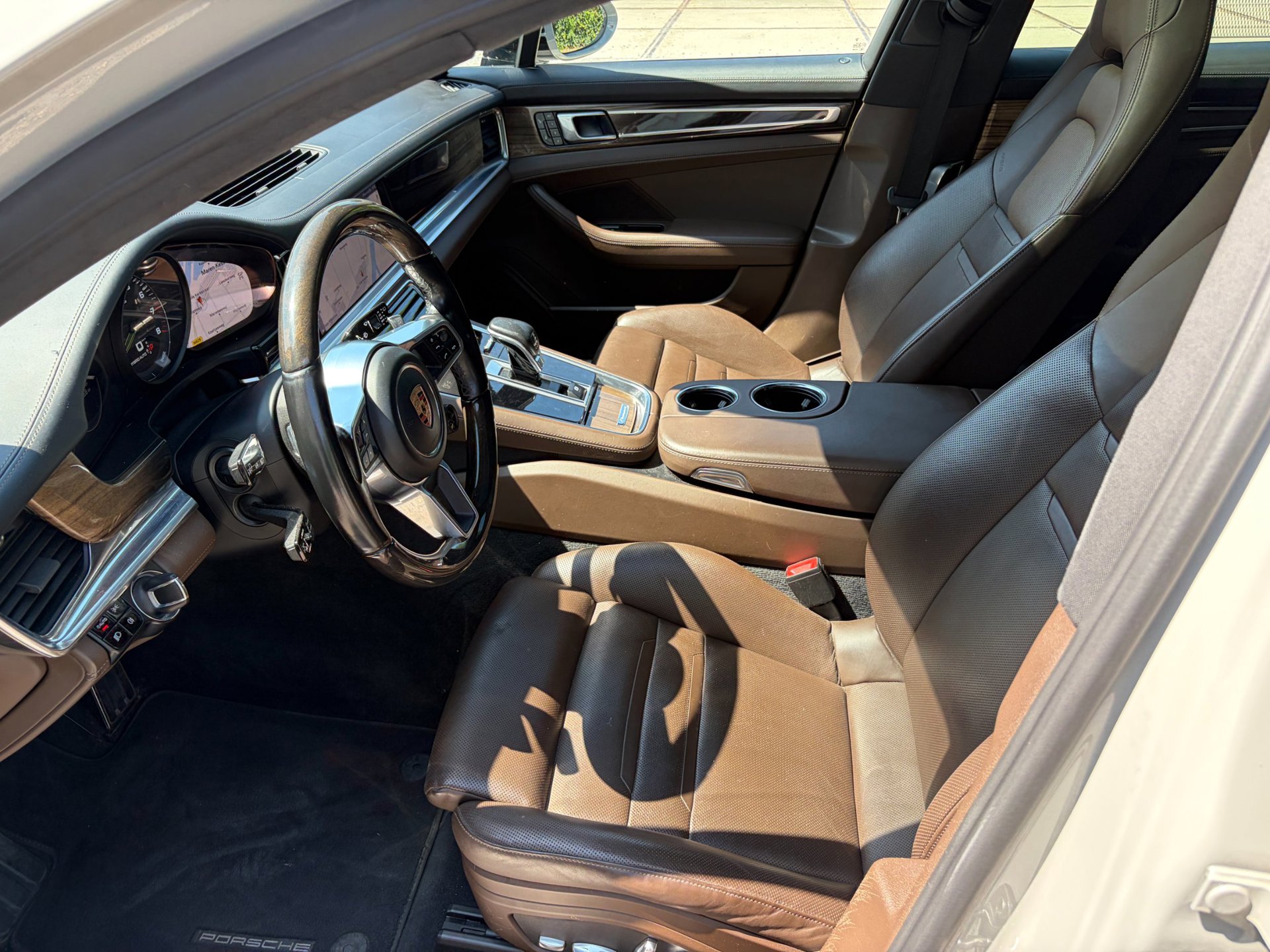 Foto van Porsche Panamera 4 E-hybrid