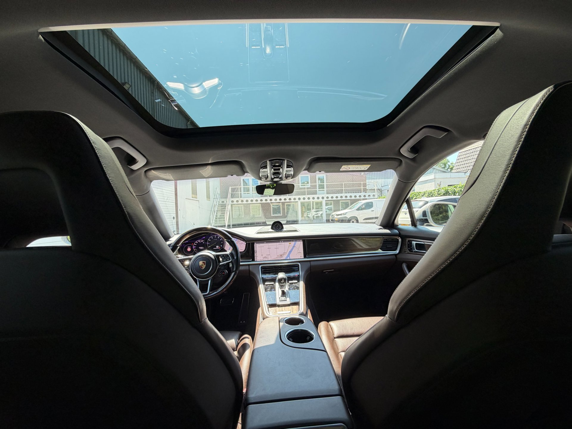 Foto van Porsche Panamera 4 E-hybrid