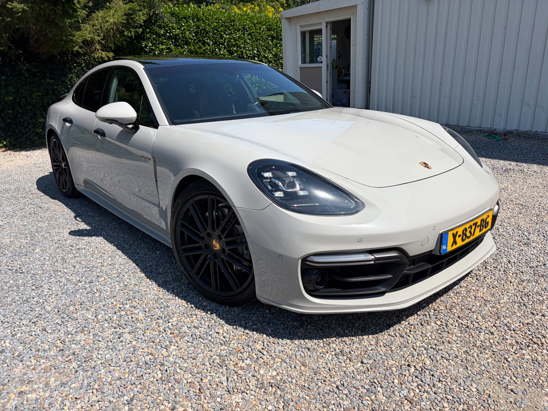 Foto van Porsche Panamera 4 E-hybrid
