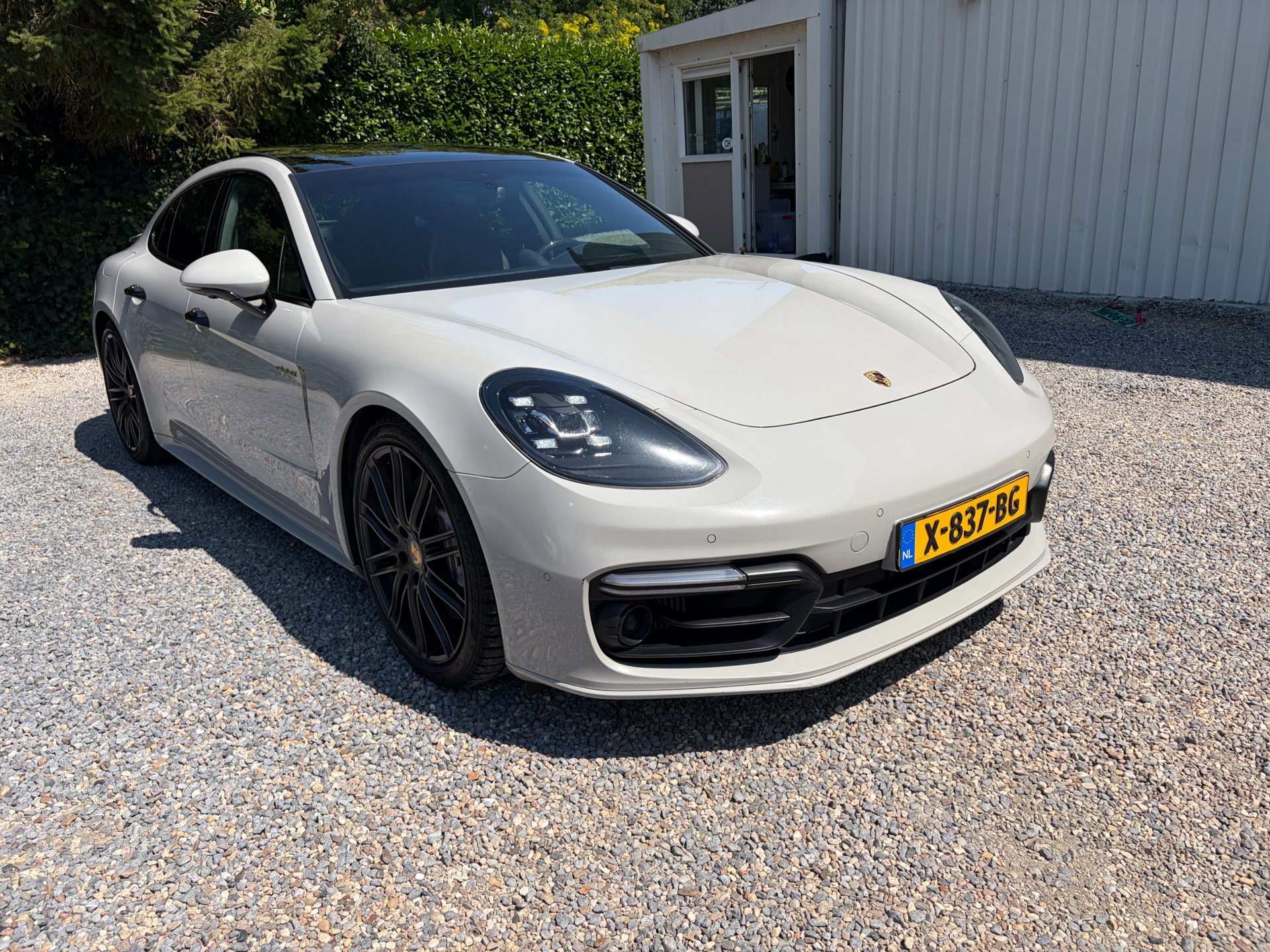 Foto van Porsche Panamera 4 E-hybrid