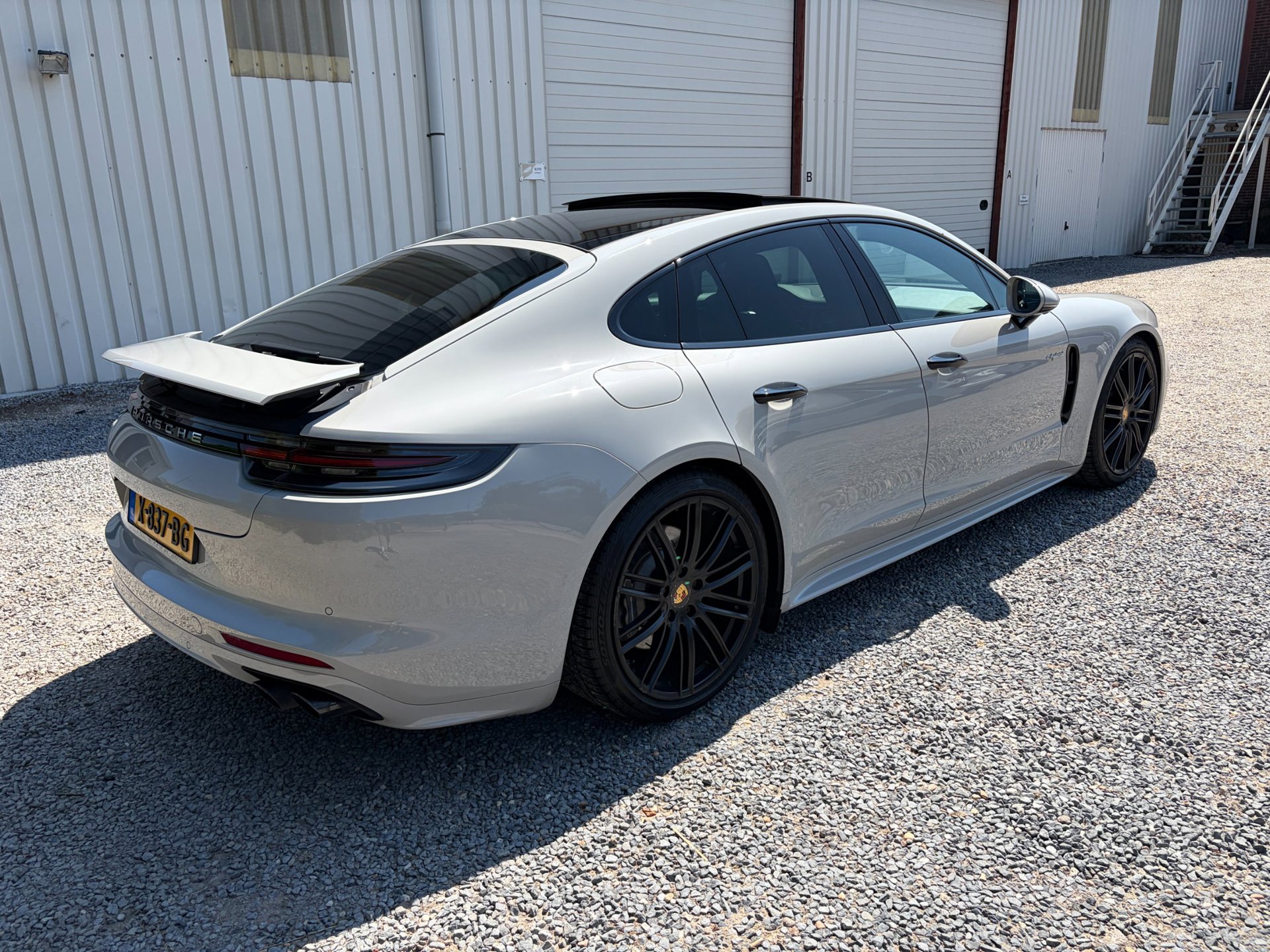Foto van Porsche Panamera 4 E-hybrid
