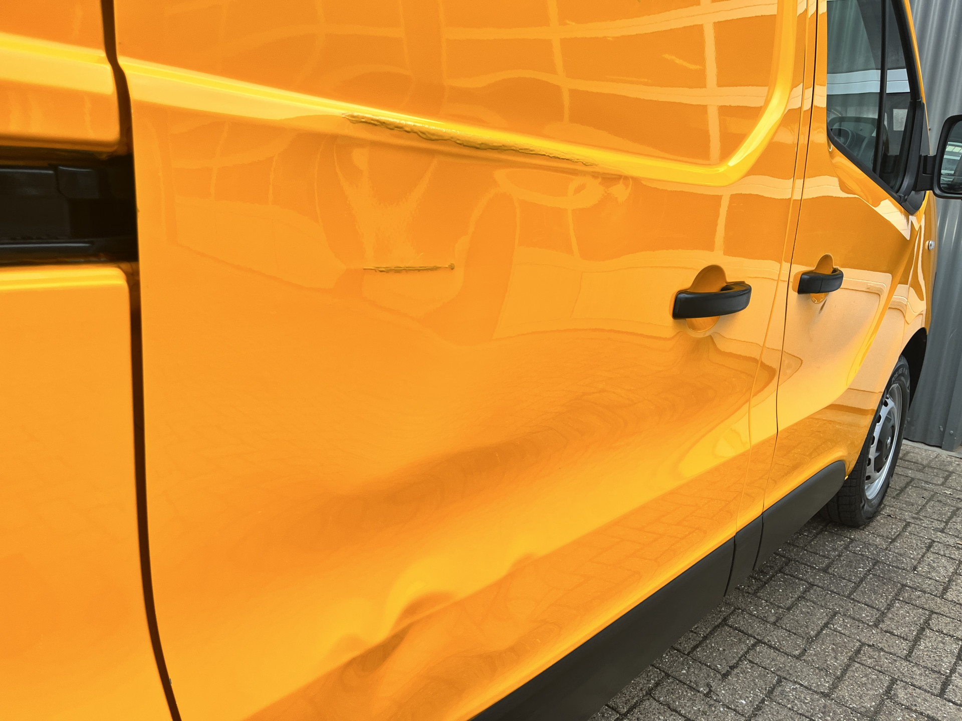 Foto van Opel Vivaro-b