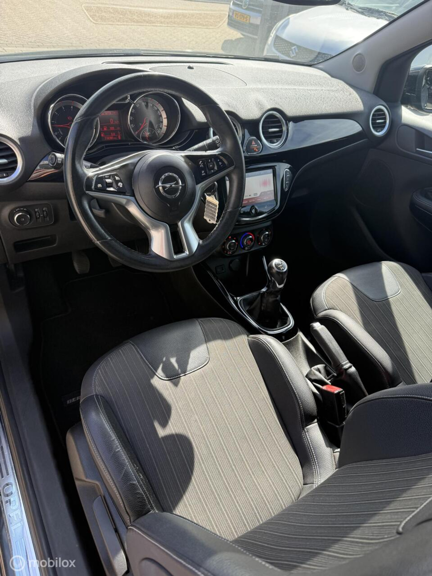 Foto van Opel Adam
