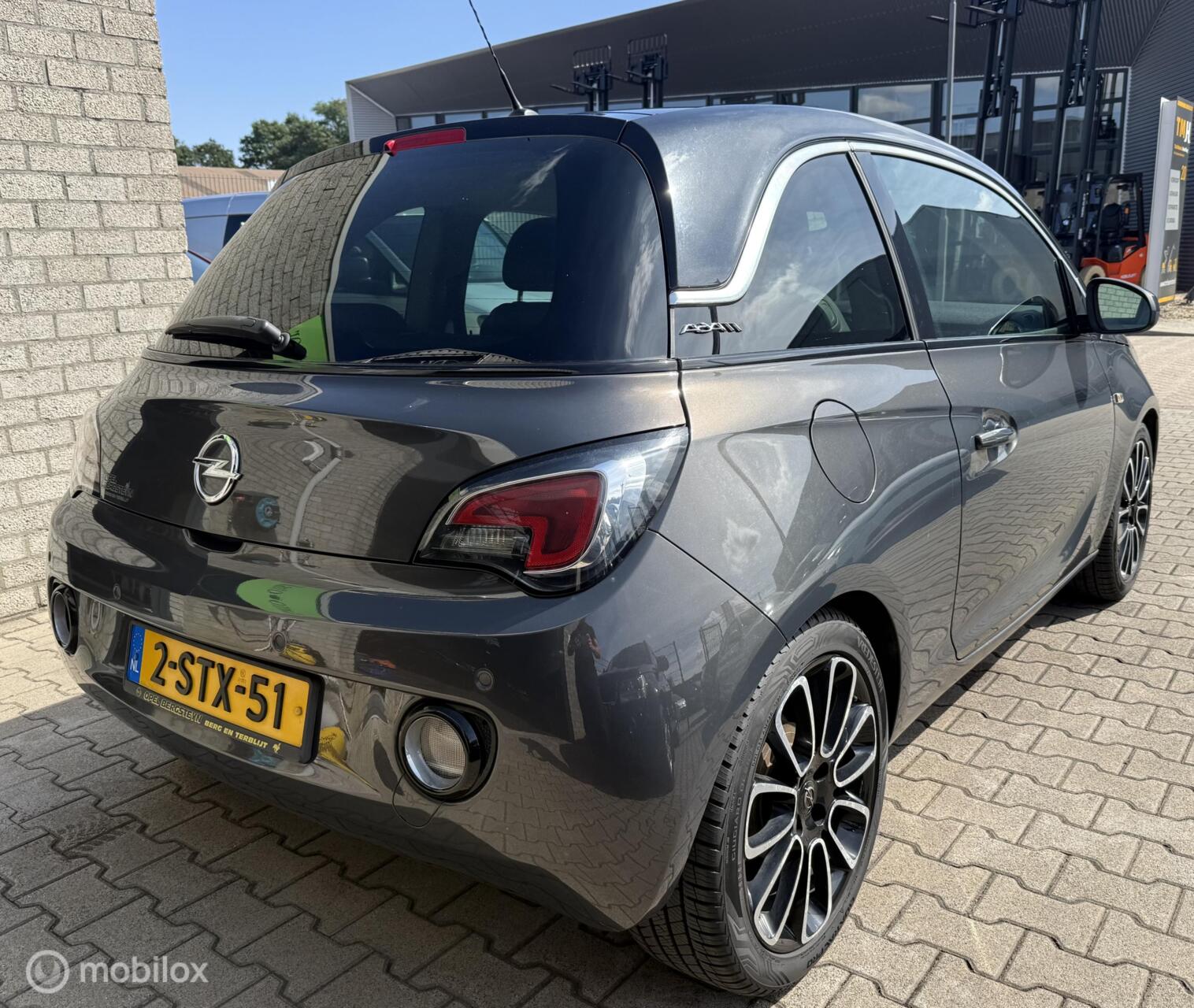 Foto van Opel Adam