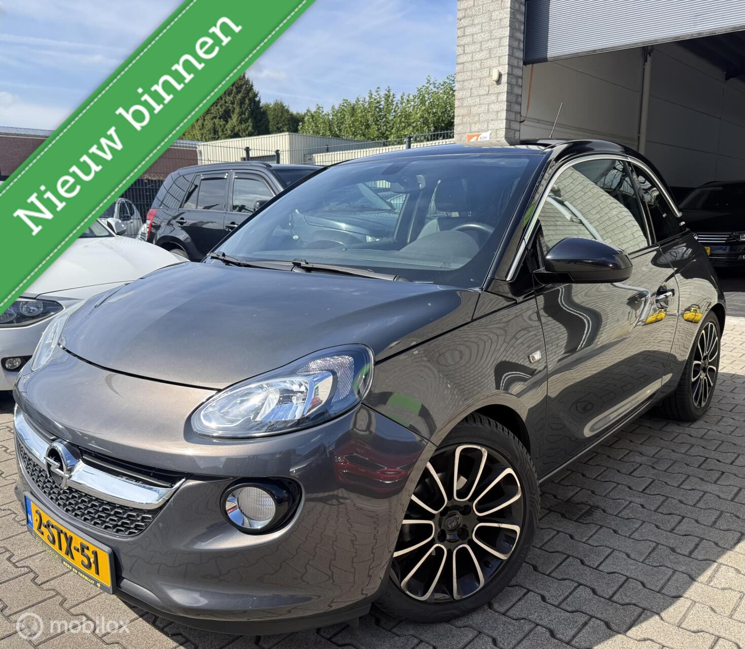 Opel Adam 1.4 Glam / BJ 2013 / Vol opties! / NL Auto / N.A.P 2013 - voorkant