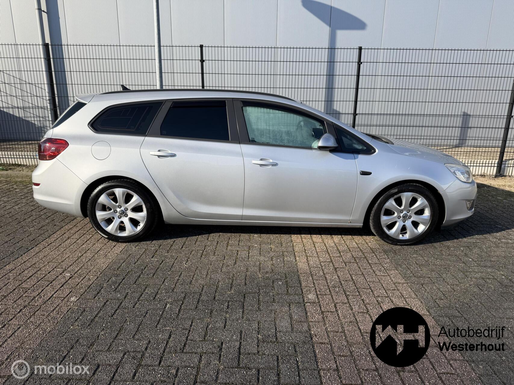 Foto van Opel Astra Sports Tourer