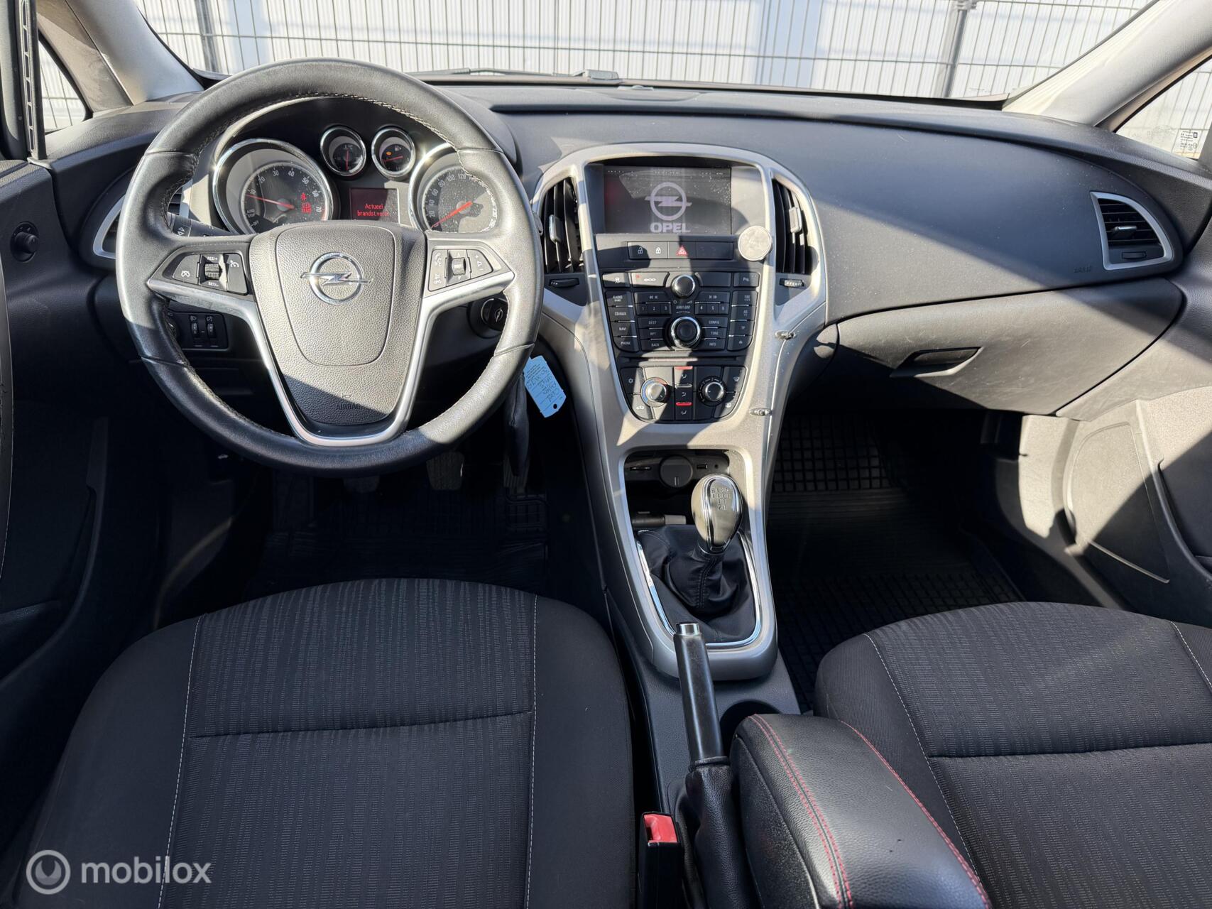 Foto van Opel Astra Sports Tourer