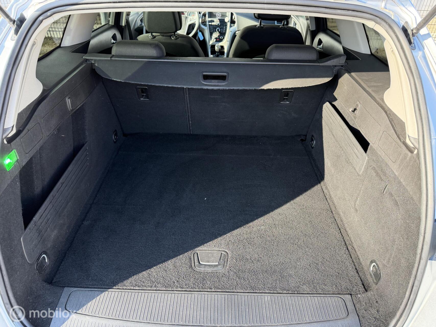Foto van Opel Astra Sports Tourer