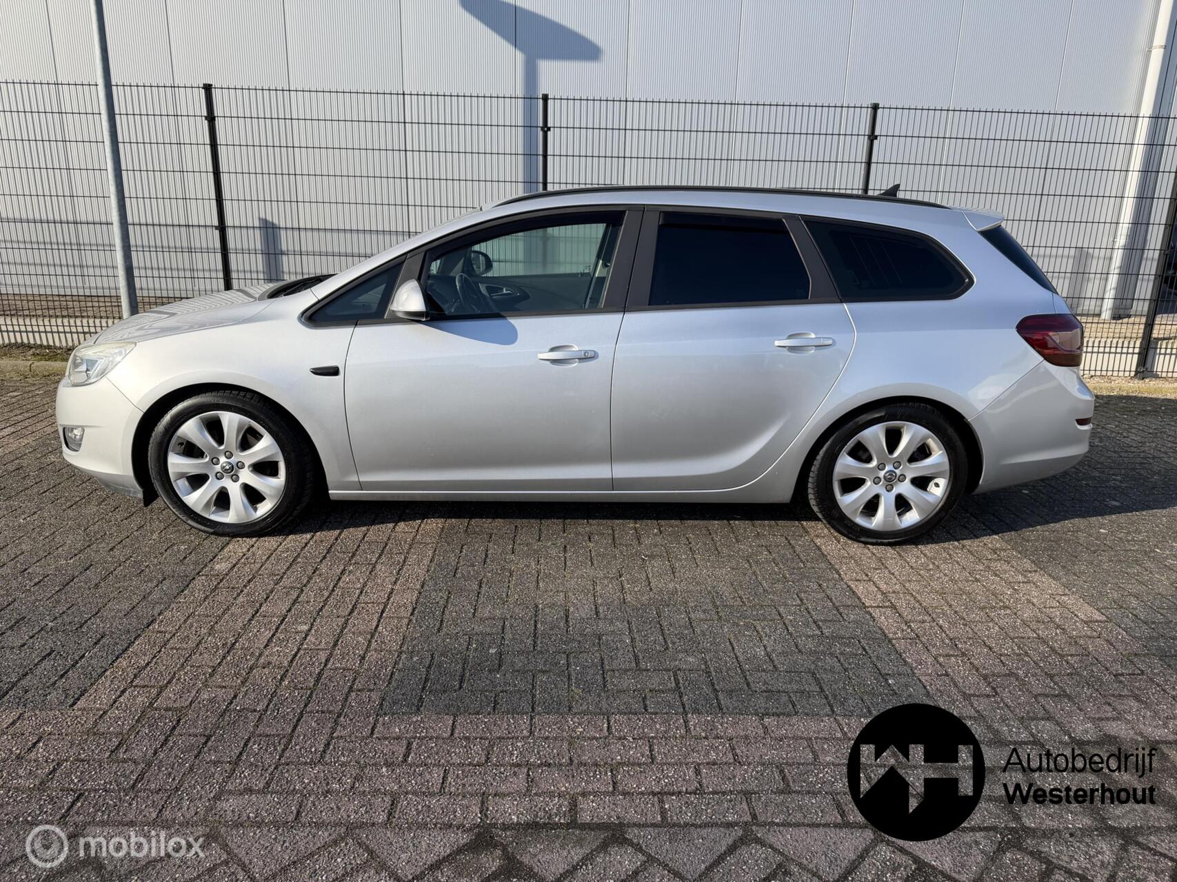 Foto van Opel Astra Sports Tourer